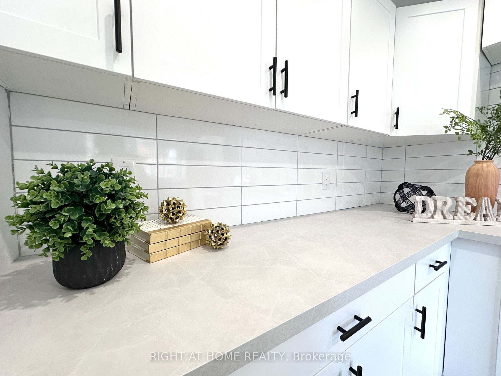 500 W Stone Church Rd C-03