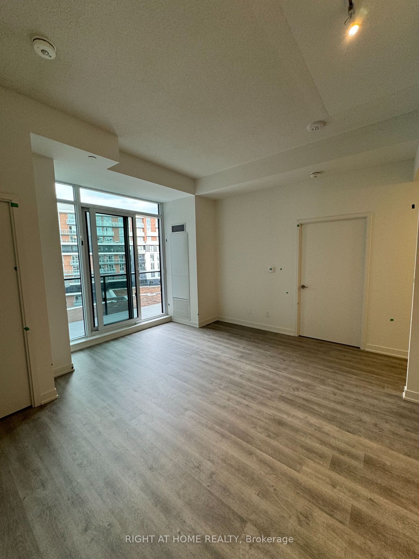 8119 N Birchmount Rd A1405