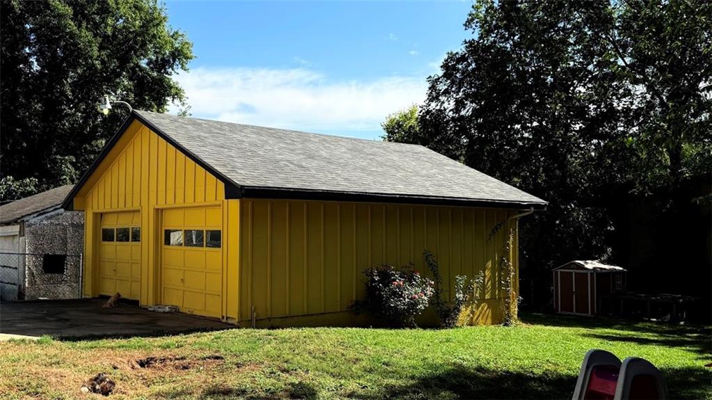 327 E Longfellow Street