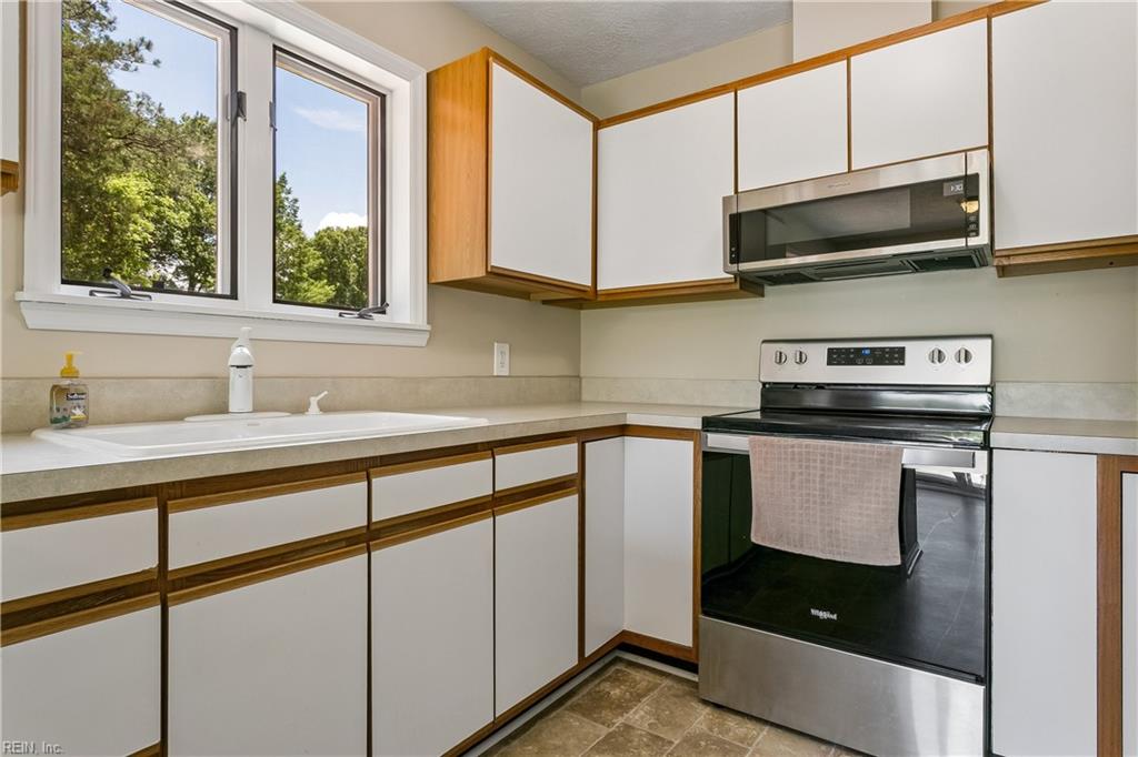 246 Hunts Neck Road