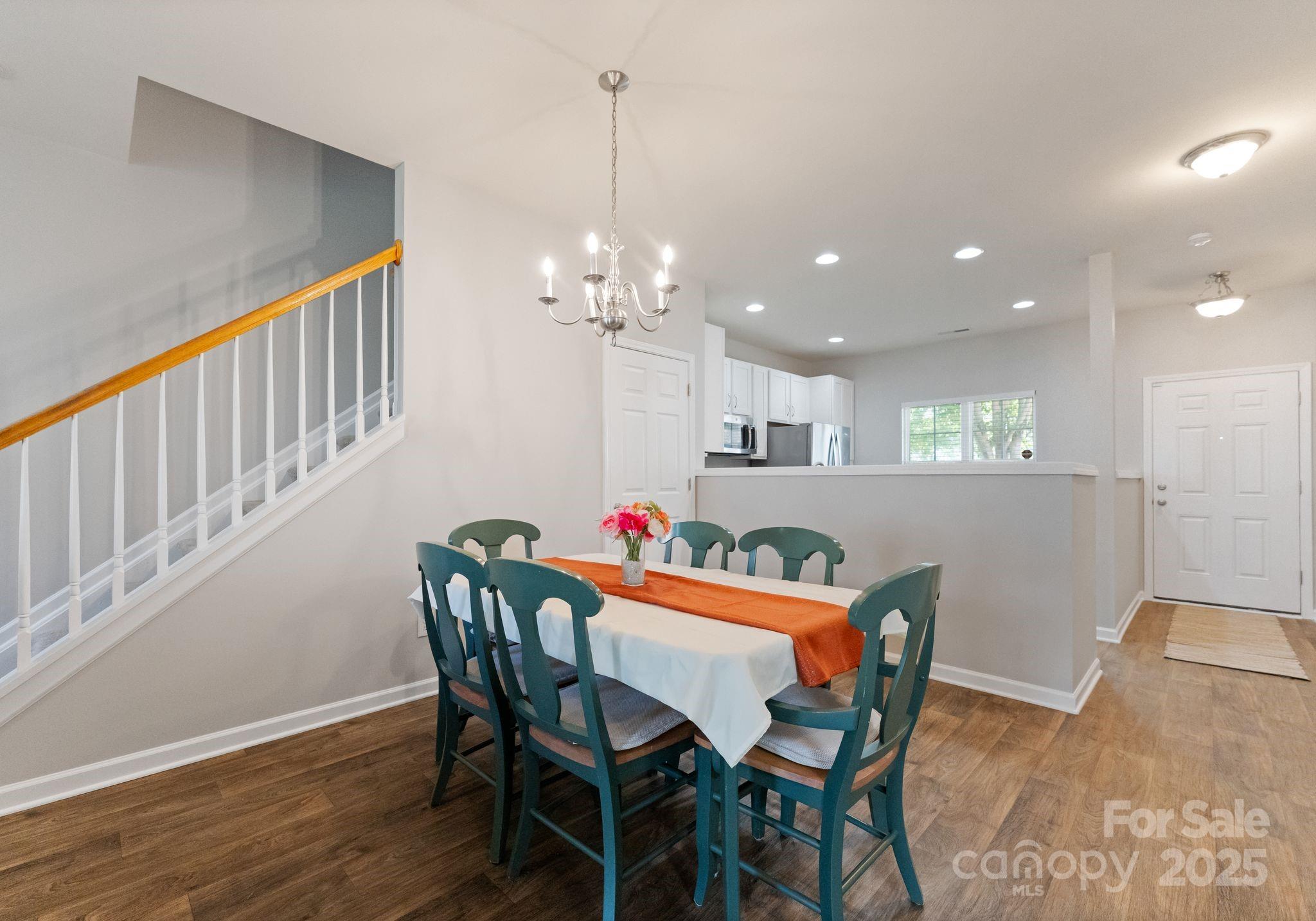 13635 Singleleaf Lane