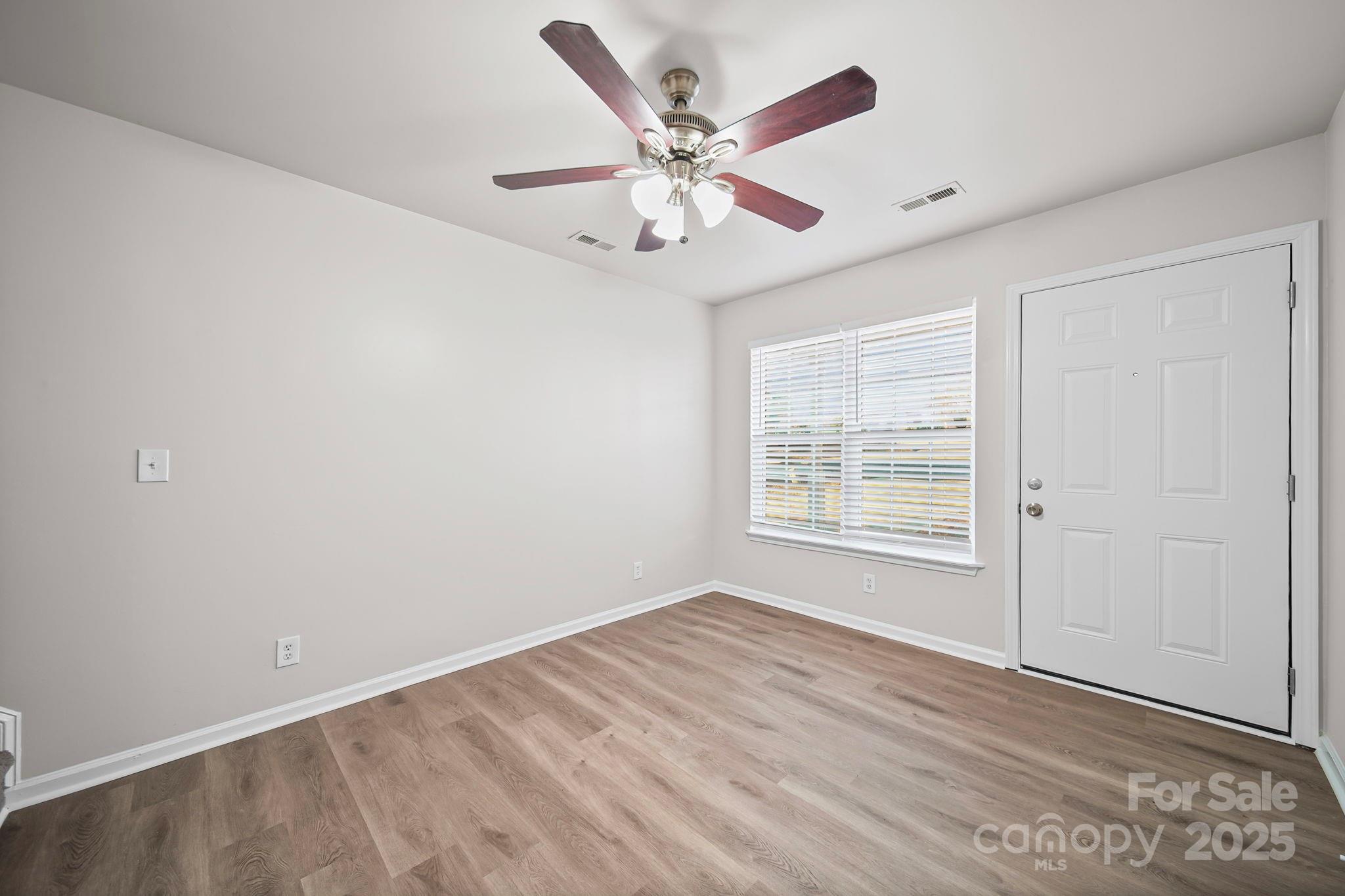 554 Havenbrook Way NW