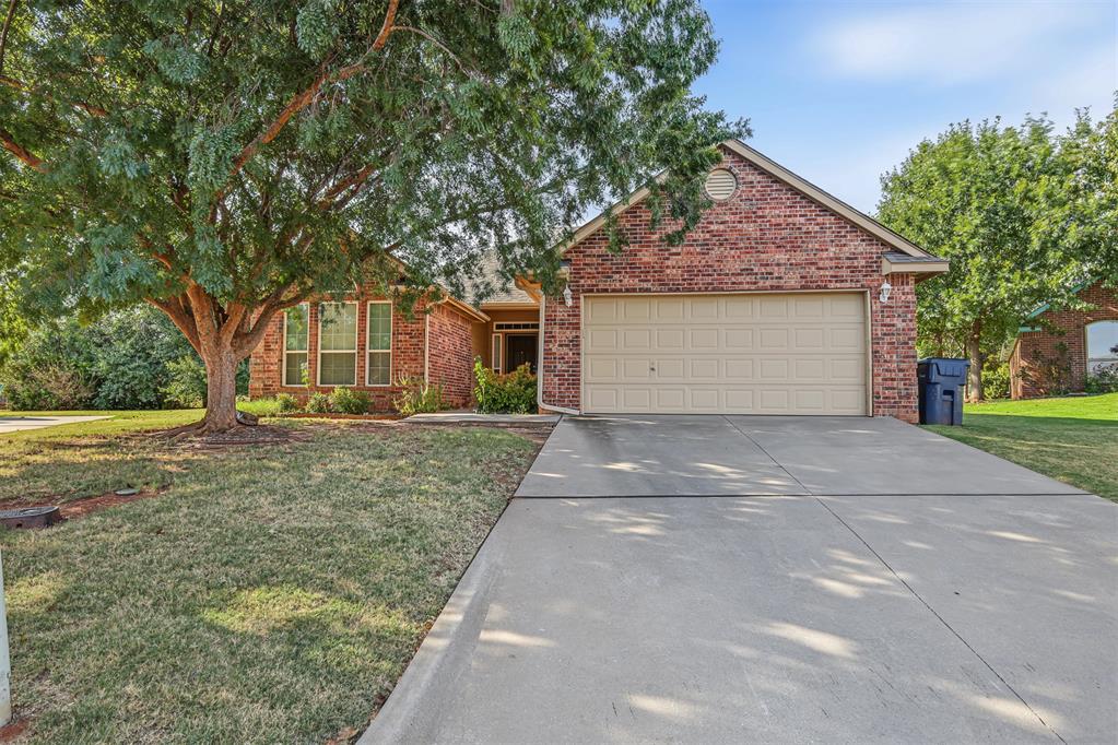 Great Edmond opportunity located in a gated community in. The property is 3-bedroom, 2-bathroom brick home conveniently near major highways, shopping, dining, and entertainment. There are many opportunities with this property. Whether you're looking for a new home, adding to your investment portfolio, or take on your next renovation project, this property offers plenty of potential.*The seller is offering the property in AS-IS condition*