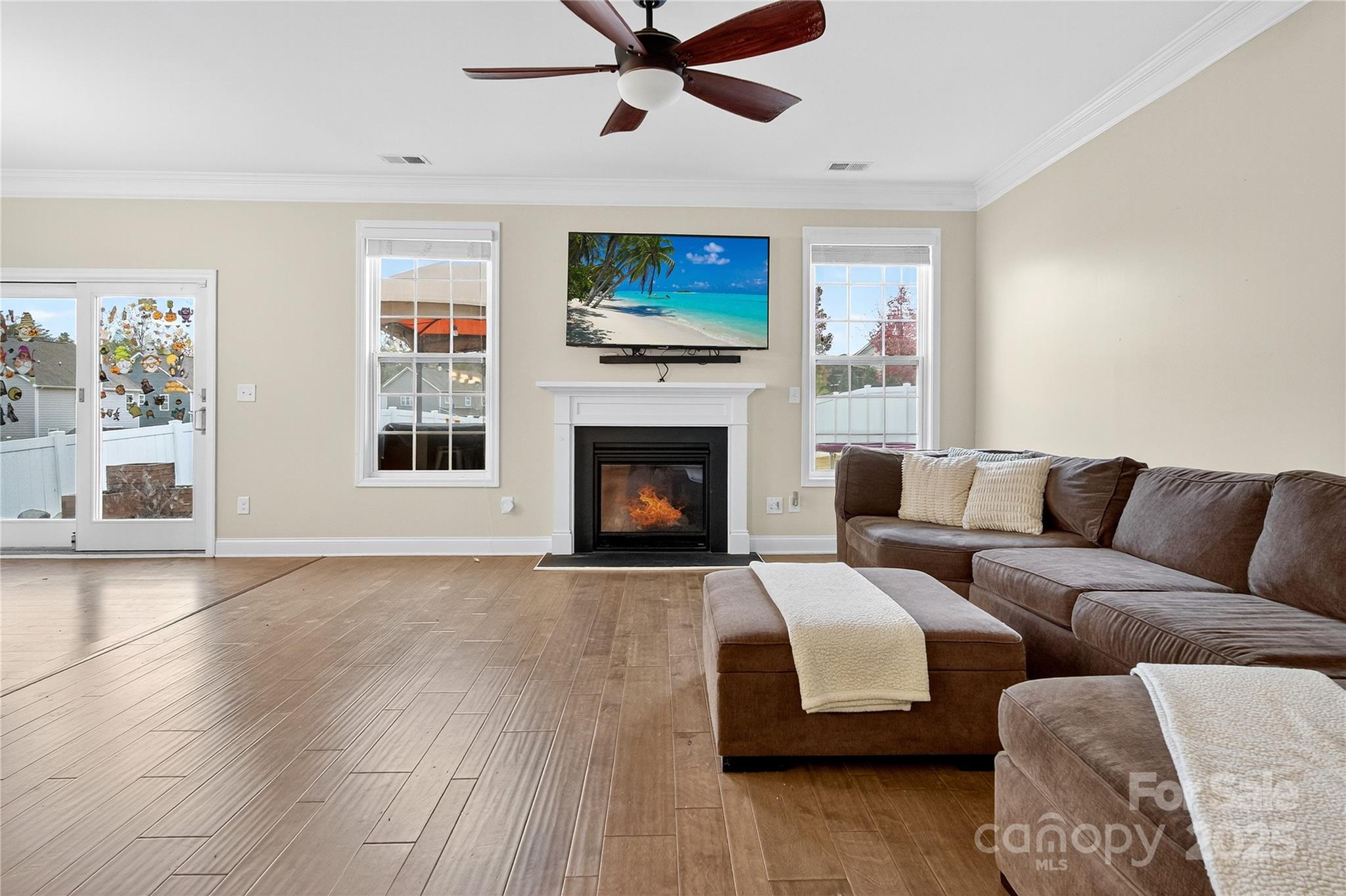 3930 Norman View Drive