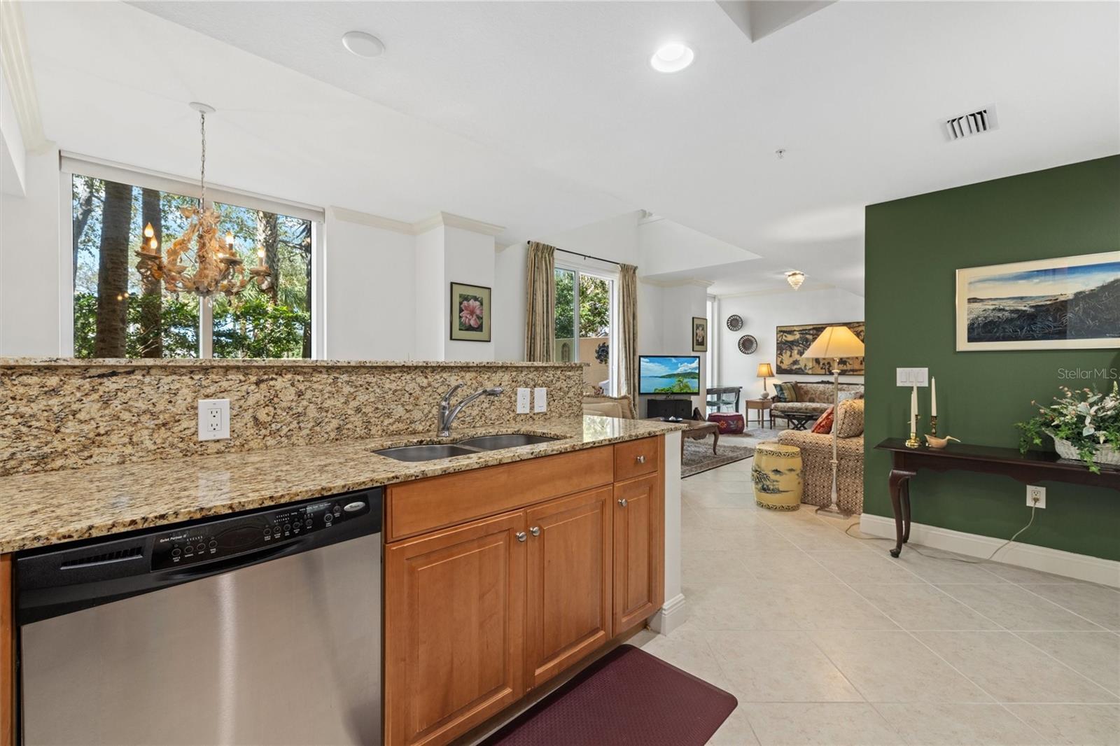 800 N Tamiami Trail 103