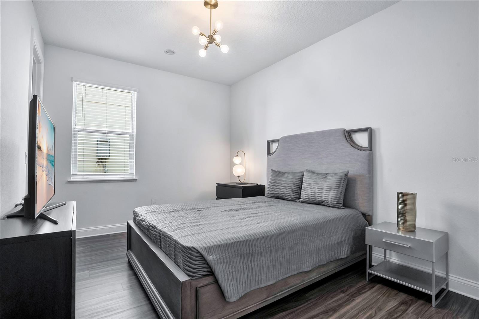 10654 Royal Cypress Way