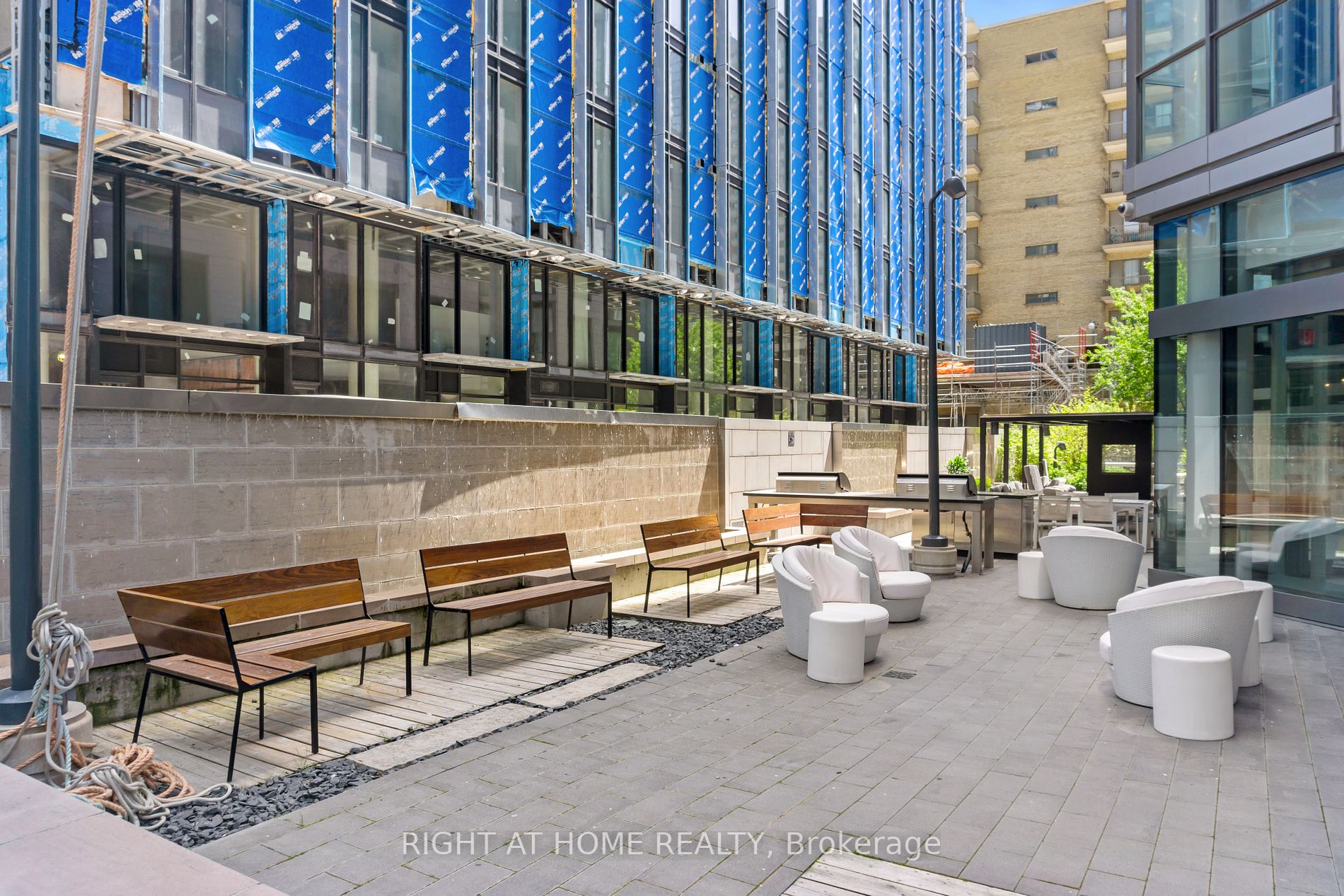 45 E Charles St 501
