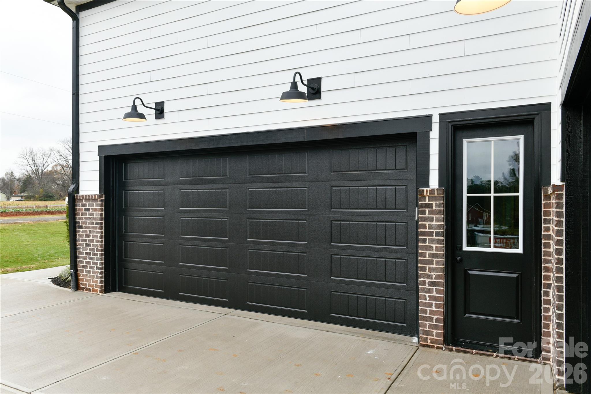 3874 Hickory Highway