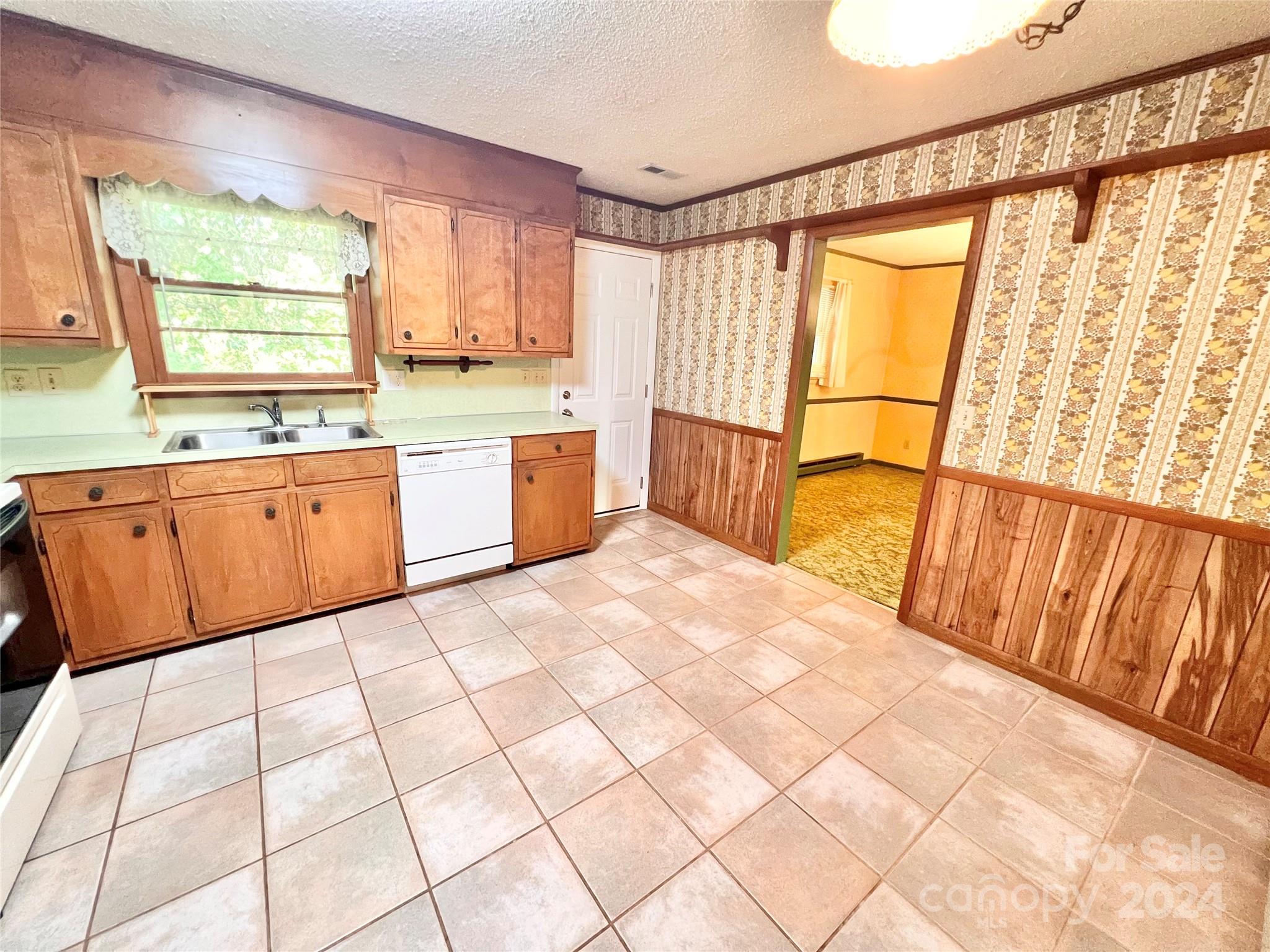 305 Lower Creek Drive