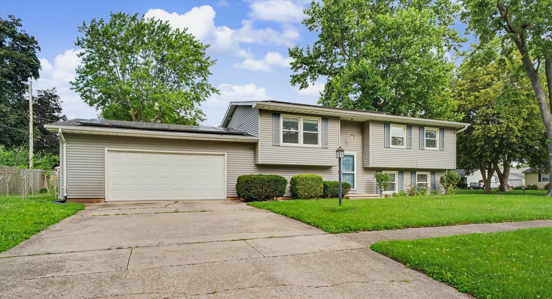 2401 Arden Drive