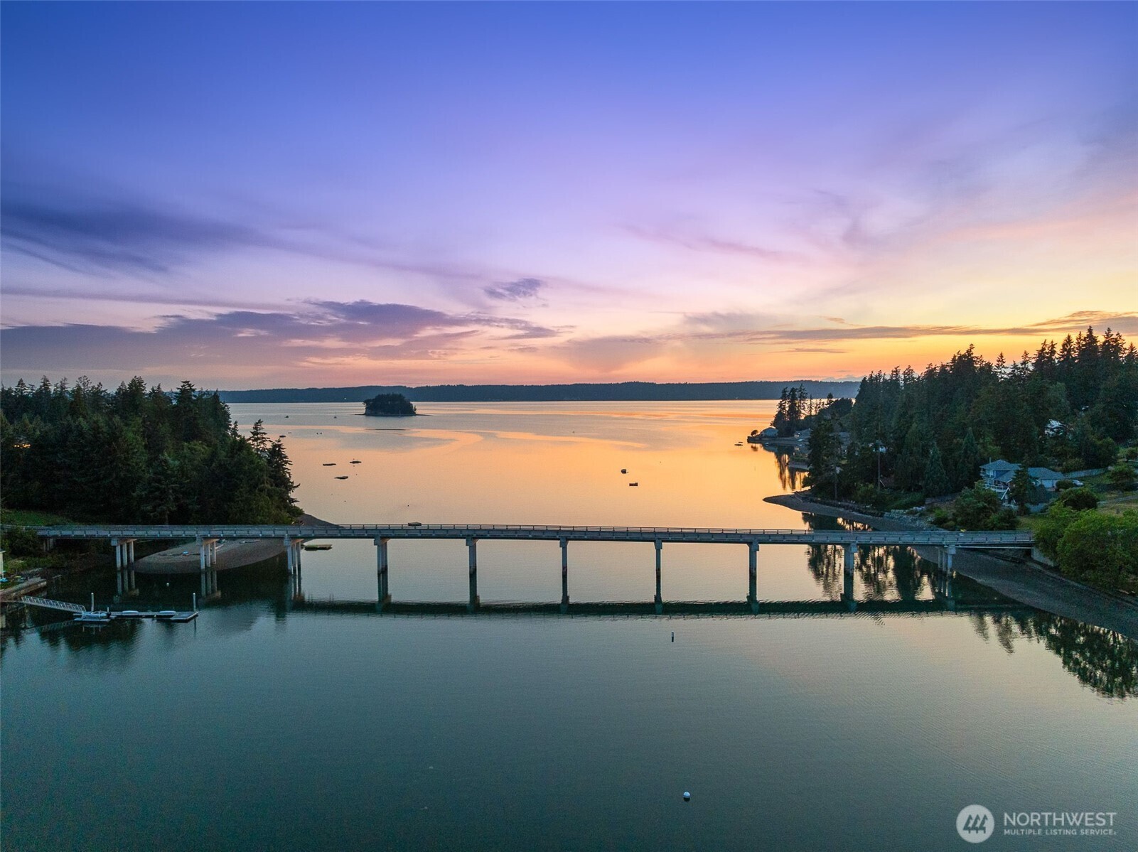 241 Raft Island Drive NW