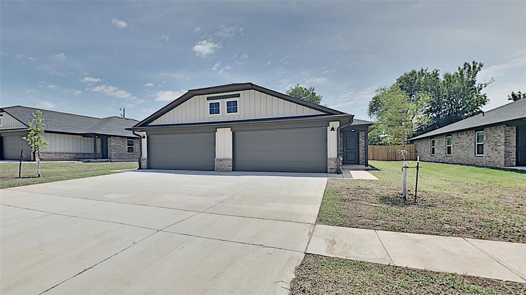 2 Bedroom 2 Bathroom 2 Car Garage Duplex with upgrades close to Broadway Extension, a short distance from Edmond and easy access to downtown OKC. Stone counters, wood look vinyl floors and LED lighting throughout. Fenced backyard with lawn care included. Pets considered case by case.

Refrigerator, range, dishwasher, microwave, washer and dryer are included. 

Directions - Hefner/Western NW corner. Go N on university. Neighborhood on W hand side.

All residents are enrolled in the Resident Benefits Package (RBP) for $45.00/month which includes renters' insurance, credit building to help boost your credit score with timely rent payments, $1M Identity Protection, HVAC air filter delivery (for applicable properties), our best-in-class resident rewards program, and much more! More details upon application.