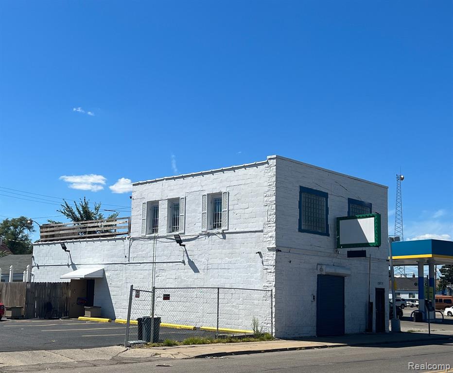 13837 Conant Street