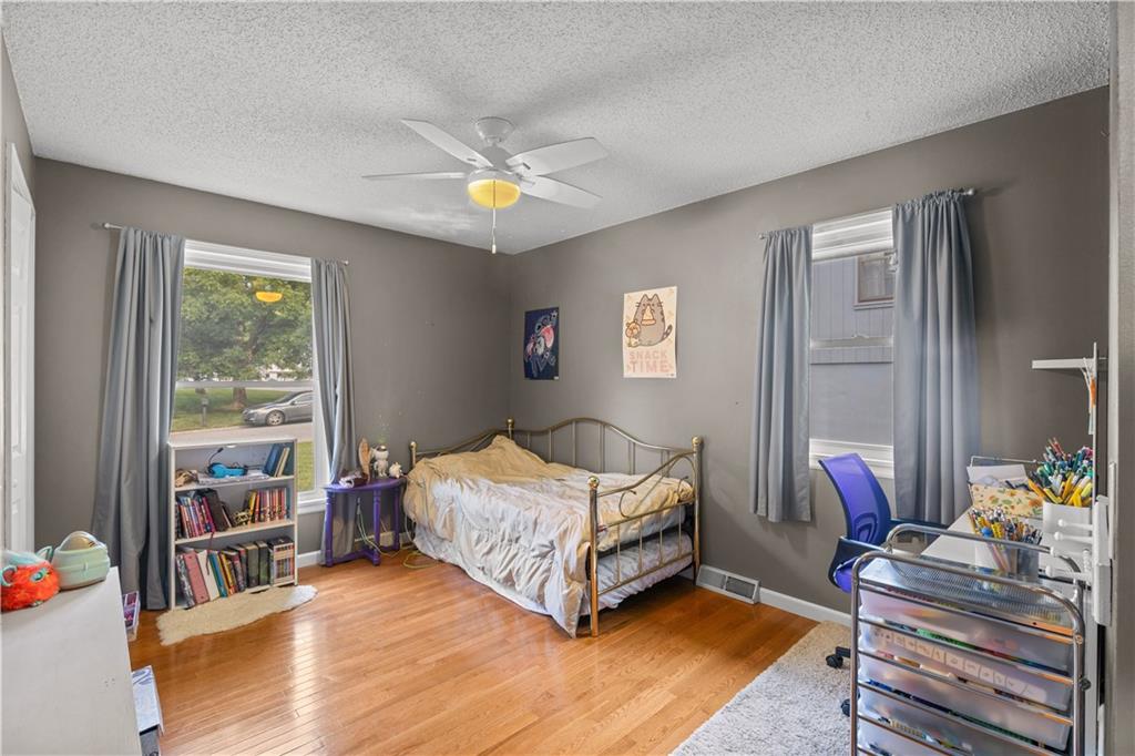 7010 N Wheaton Avenue