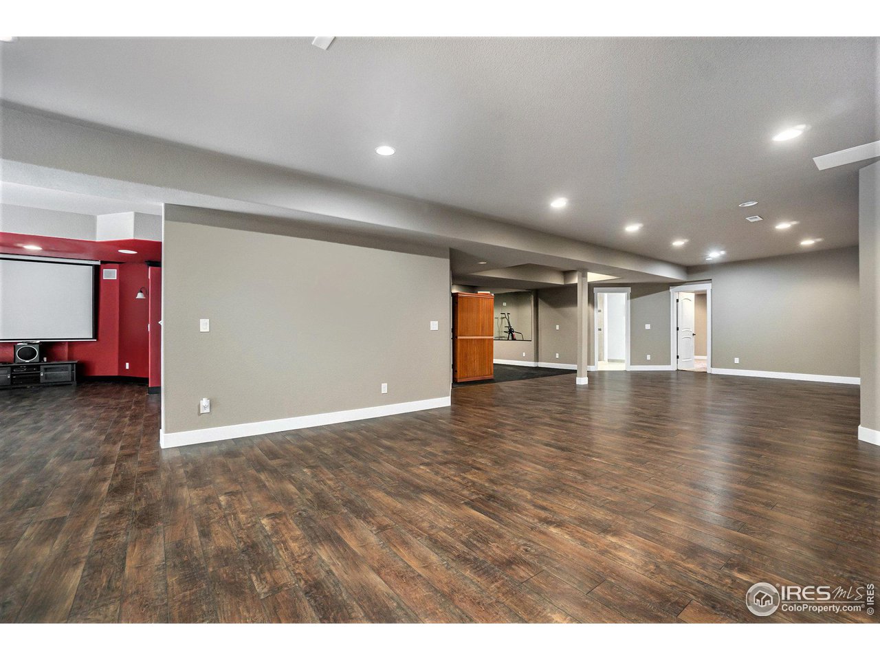 8734 Longs Peak Cir