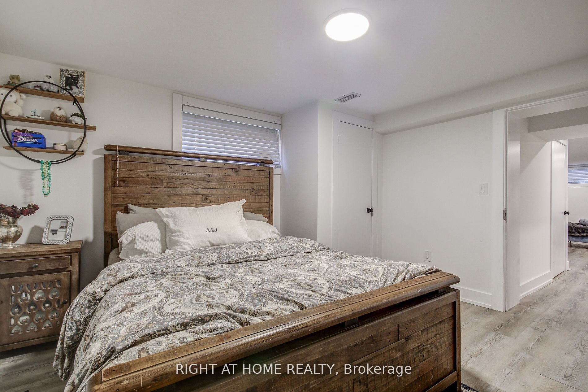 42 Bunnell Cres Basement