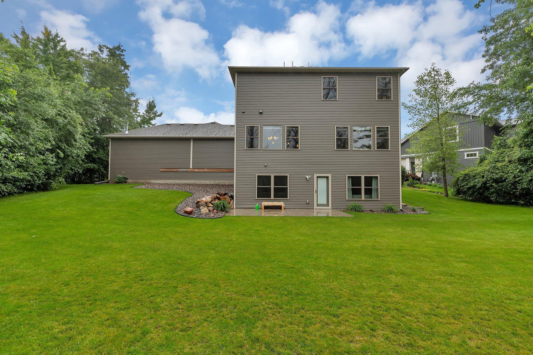 2214 Orchid Lane S