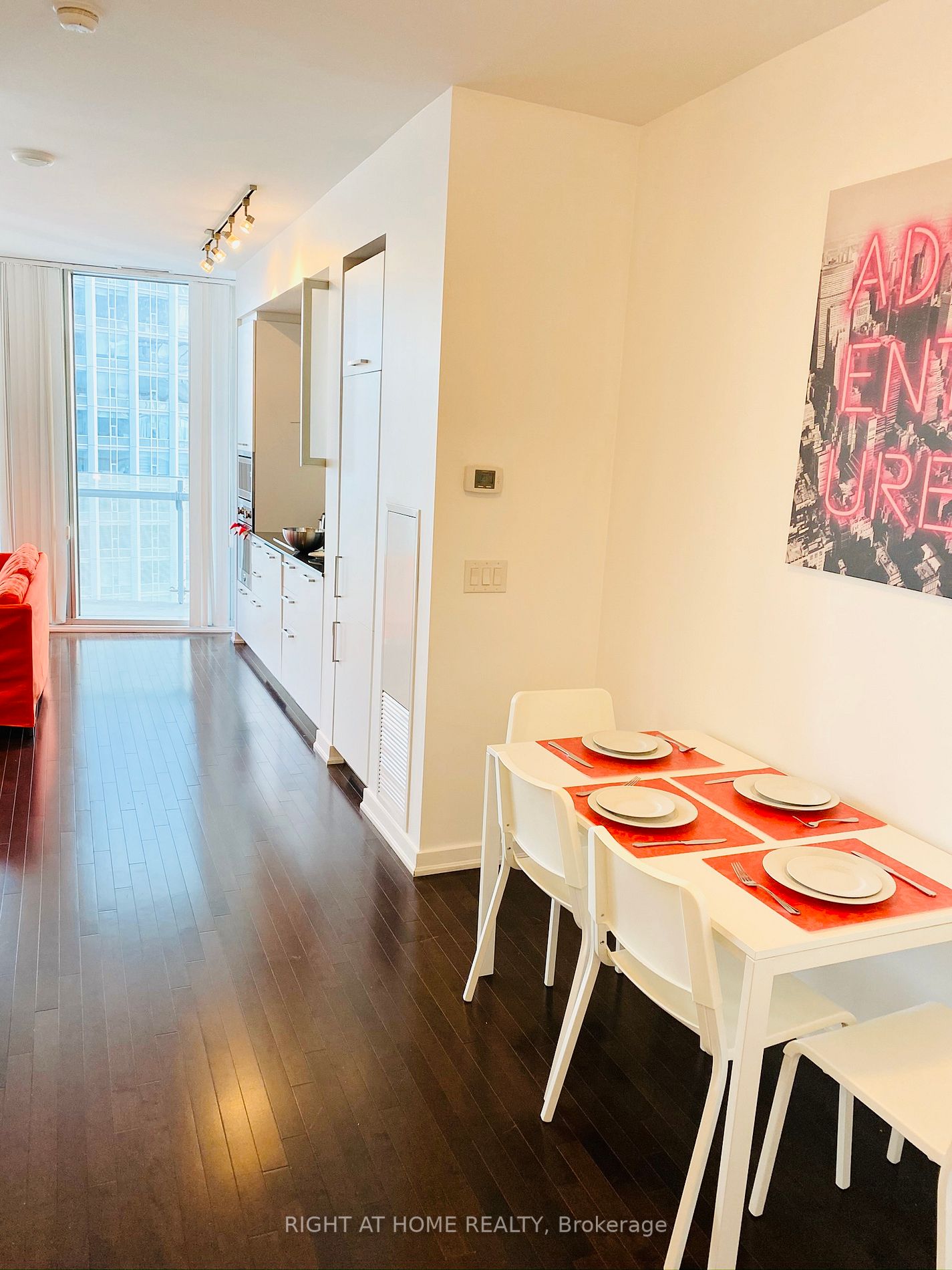 14 York St 4004