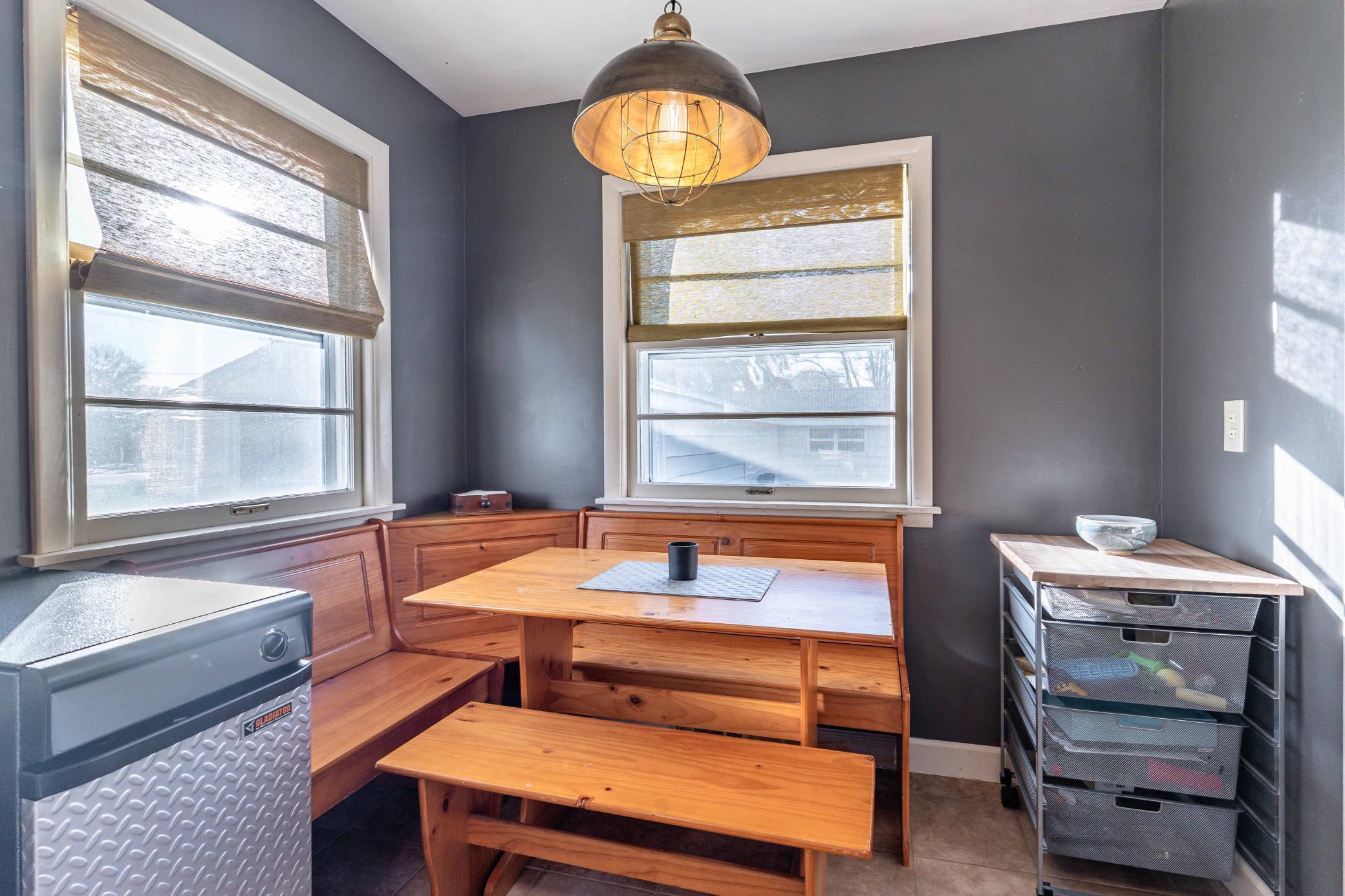 509 W Douglas Avenue