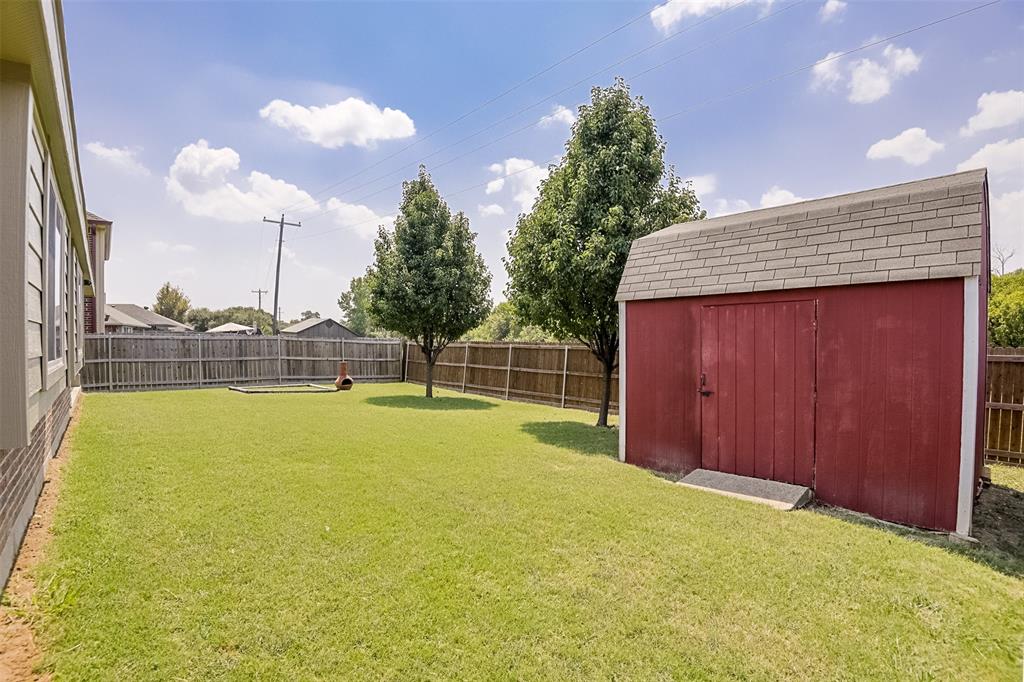 715 Lakeview Drive