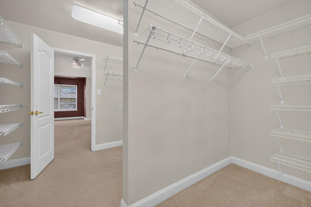 118 Saratoga Place 32