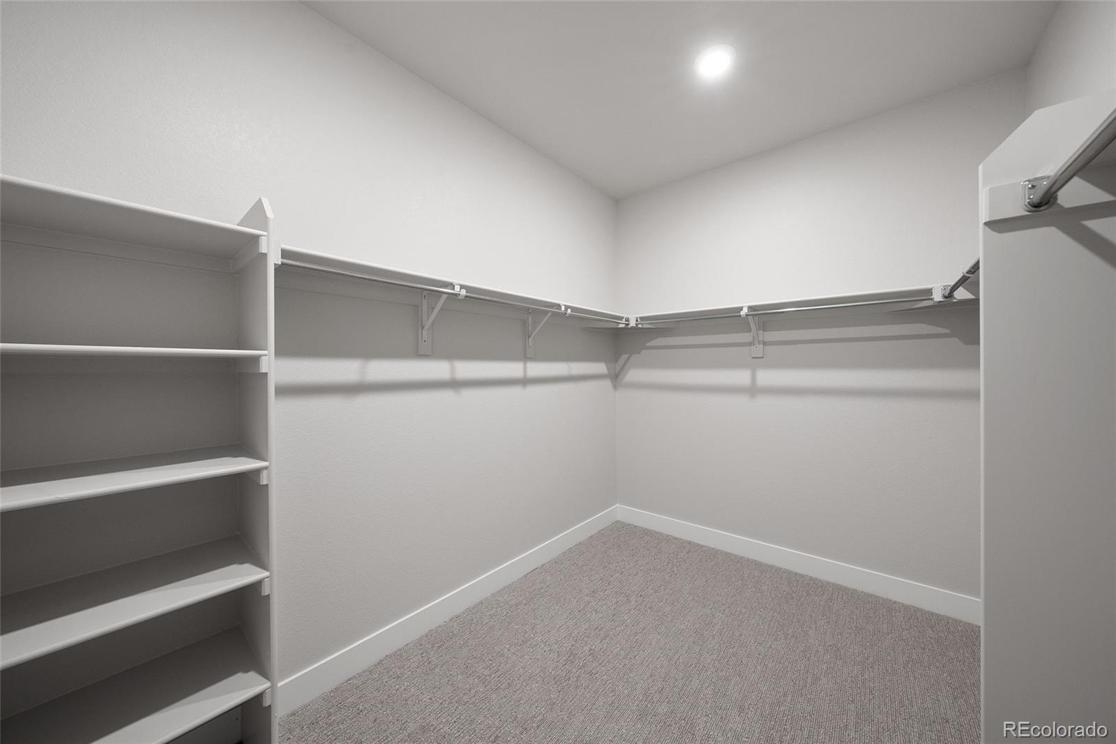 8652 Whiteclover Street