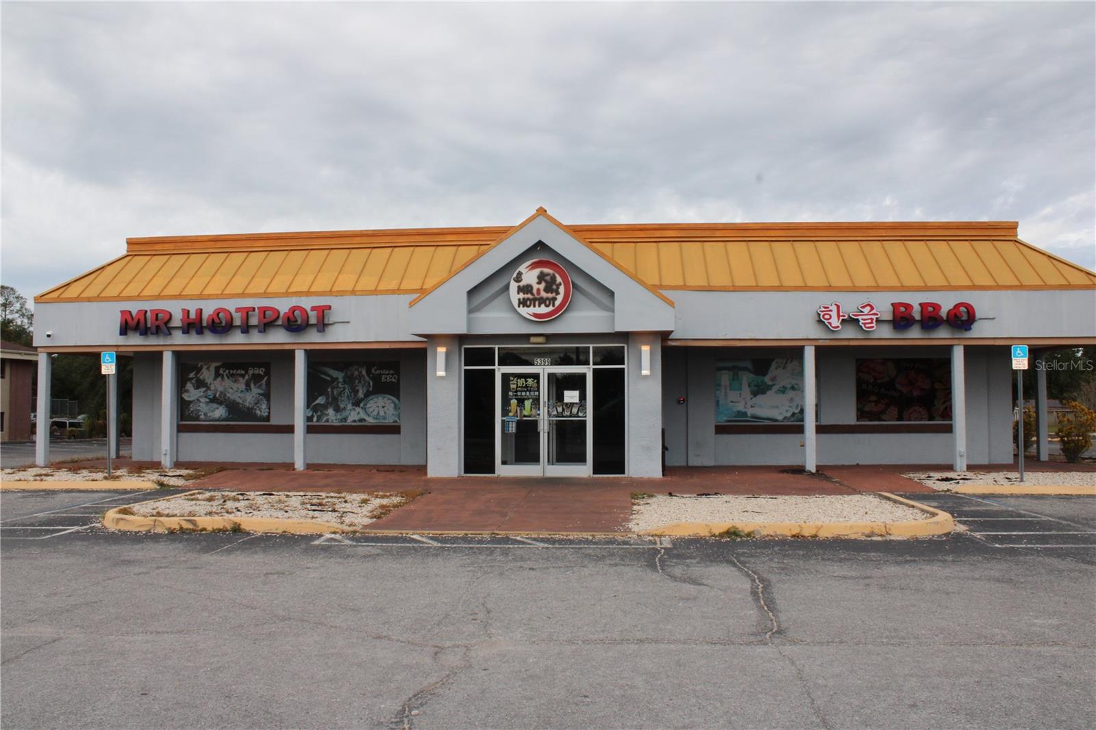 A rare opportunity to acquire a fully built-out, modern build-your-own ramen restaurant featuring a distinctive conveyor belt food delivery system, multiple open cooler display stations, and table-side grills for cook-your-own options. This innovative dining concept offers customers a highly interactive, customizable experience—ideal for today’s experiential dining market.The restaurant is housed within a 7,263± SF commercial building with 5,796± SF heated, including three bathrooms, spacious dining zones, and a well-designed kitchen. The business sale includes all specialized equipment, furniture, and fixtures, offering a true setup for an operator seeking a unique, high-demand niche.Guests select ingredients from refrigerated display units, build their own ramen bowls, and enjoy fresh meats cooked on personal tabletop grills. The conveyor belt enhances service efficiency and provides an eye-catching dining experience that sets this concept apart from traditional restaurants while limiting the number of staff needed.Business Highlights:Unique build-your-own ramen concept with conveyor belt food serviceTable-side grills at each seating station for cook-your-own meatMultiple open food cooler display units for ingredient selectionLocated on high-traffic Commercial WaySpacious layout inside 7,263± SF building (5,796± SF heated)Two bathroomsIdeal for owner-operators or investors seeking a standout dining concept