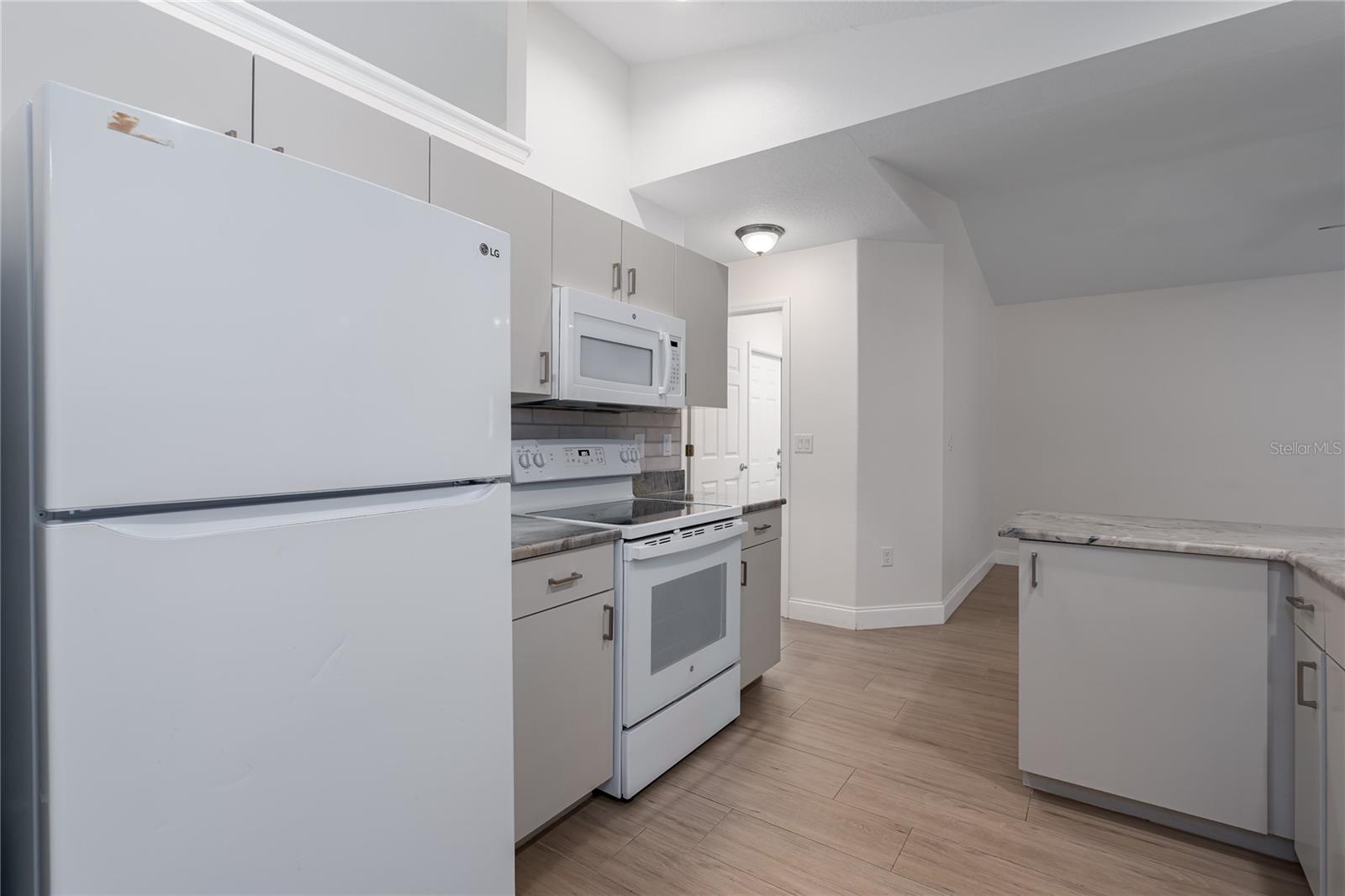 9206 31st Street Court E