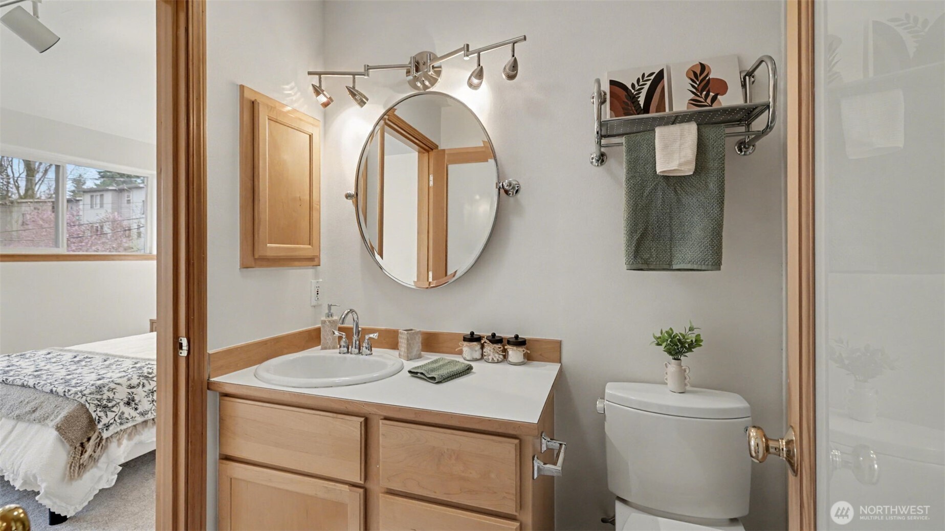 2838 SW Nevada Street