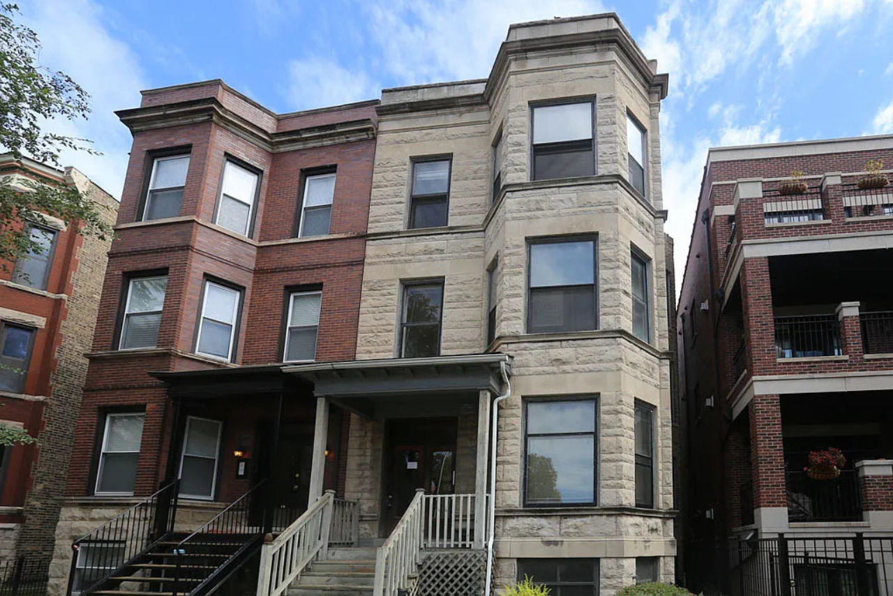 Prime Lakeview 2bd/1ba top floor coach house rental! Amazing Lakeview location on tree lined street. Walk to everything including the Belmont stop (~one block), the lake, Wrigley Field, restaurants, and more! Easy street parking and on site laundry. No pets. Available mid-May!