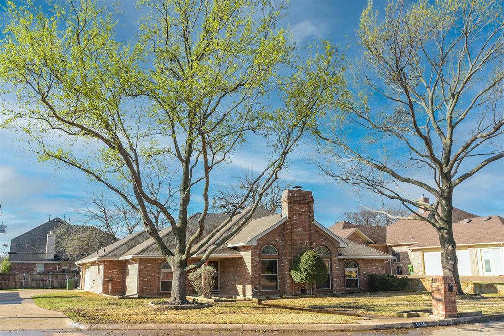 1110 Shady Oak Trail