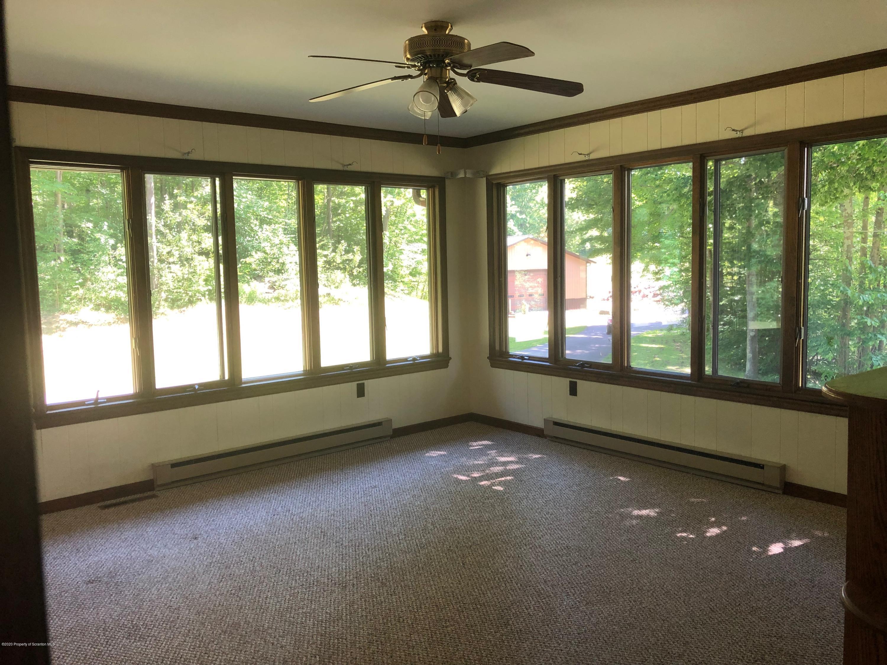 4262 Hamlin Hwy - Route 590