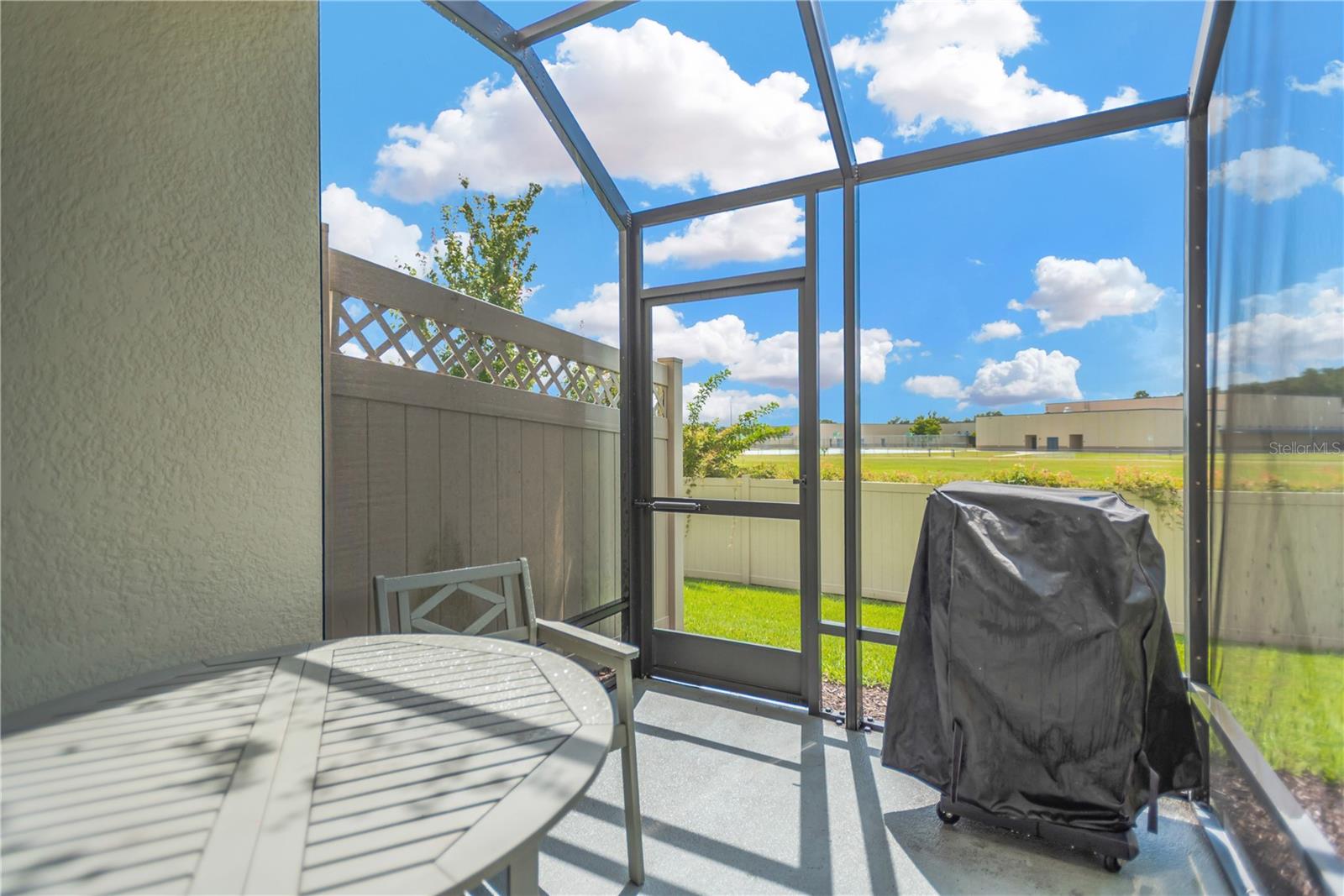 11632 Crowned Sparrow Lane