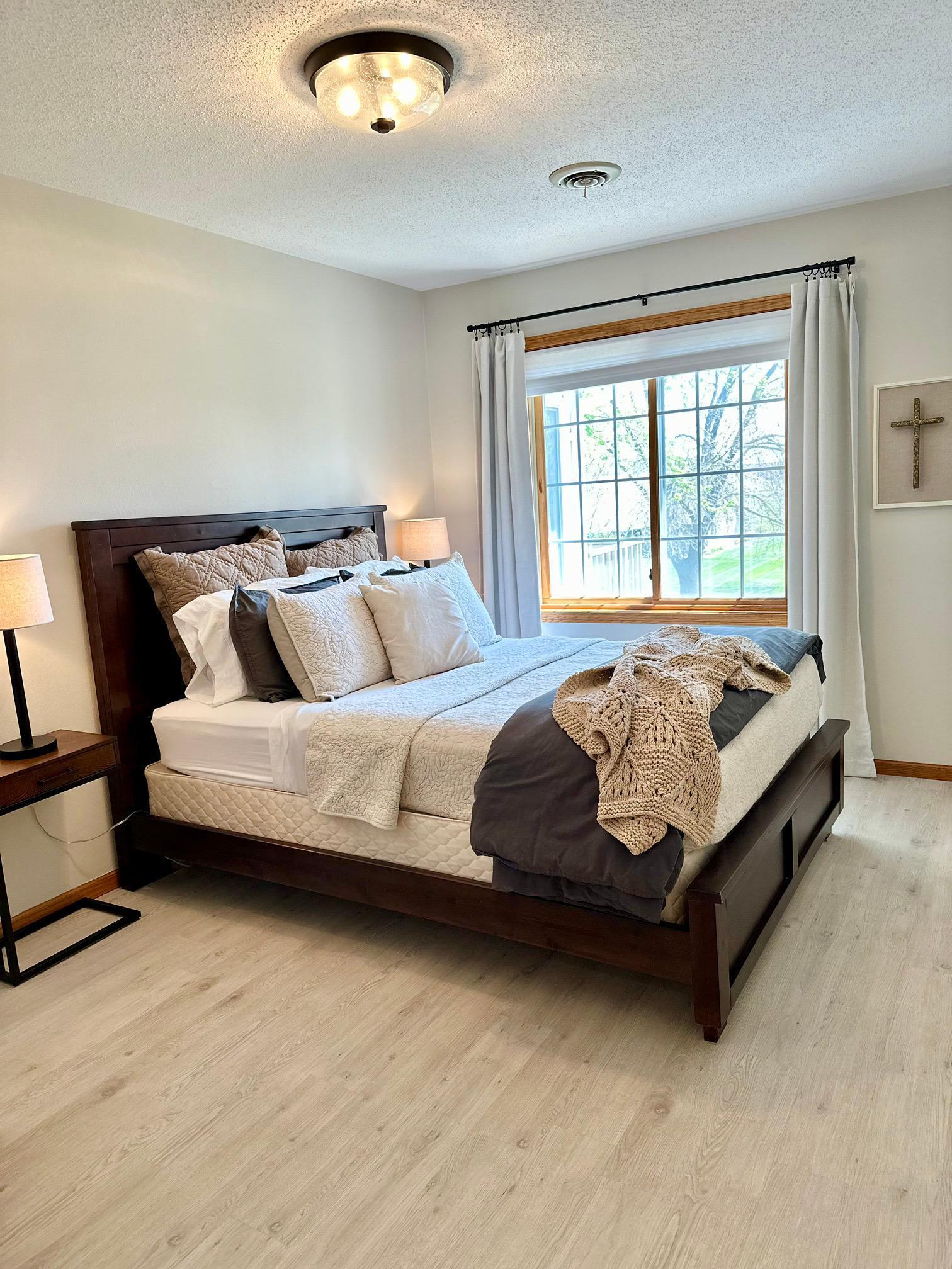 1103 Par Lane SE