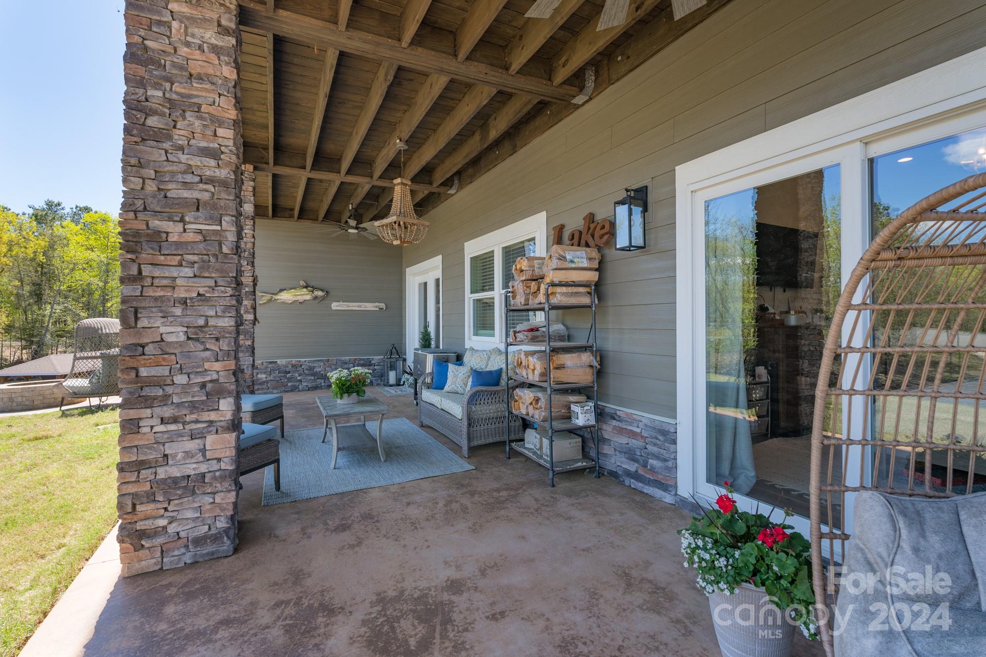 376 Landing Trail