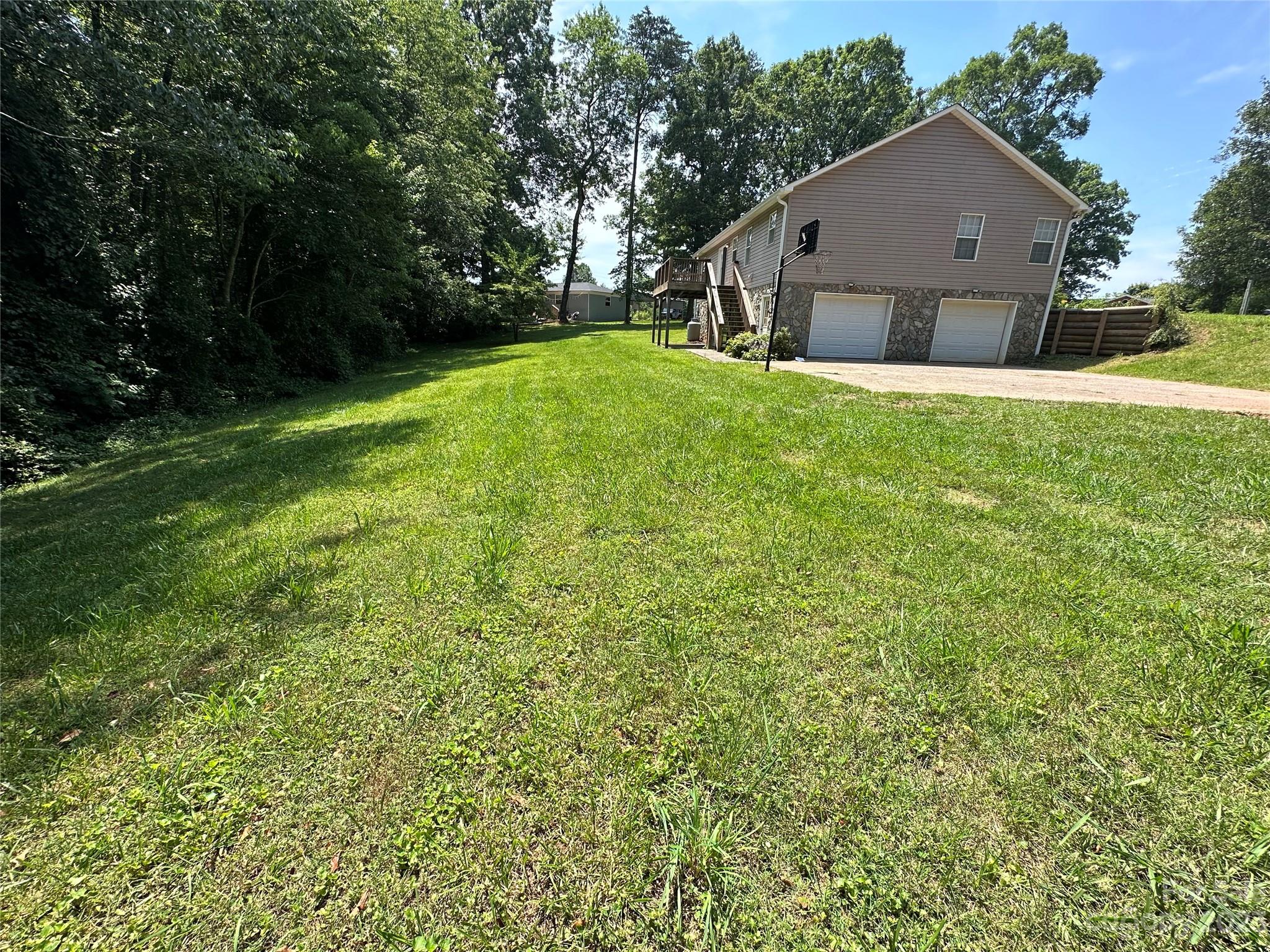 476 Legion Road