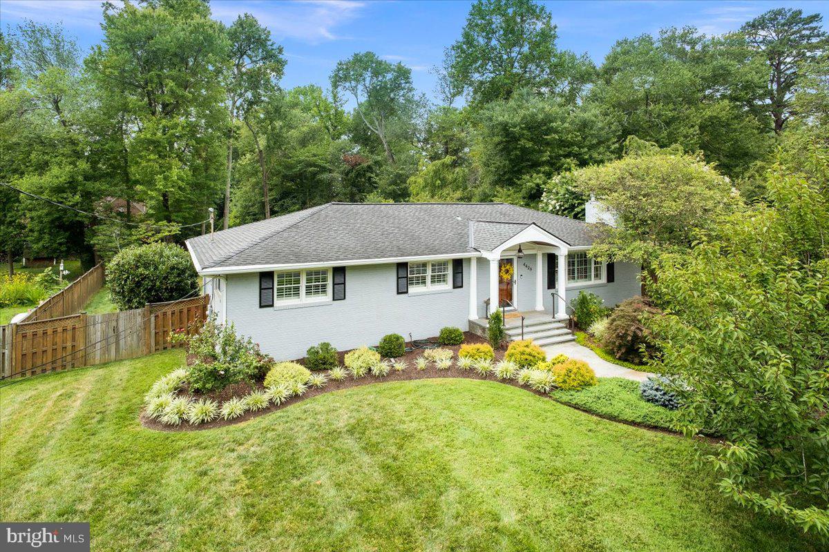 4429 Neptune Drive