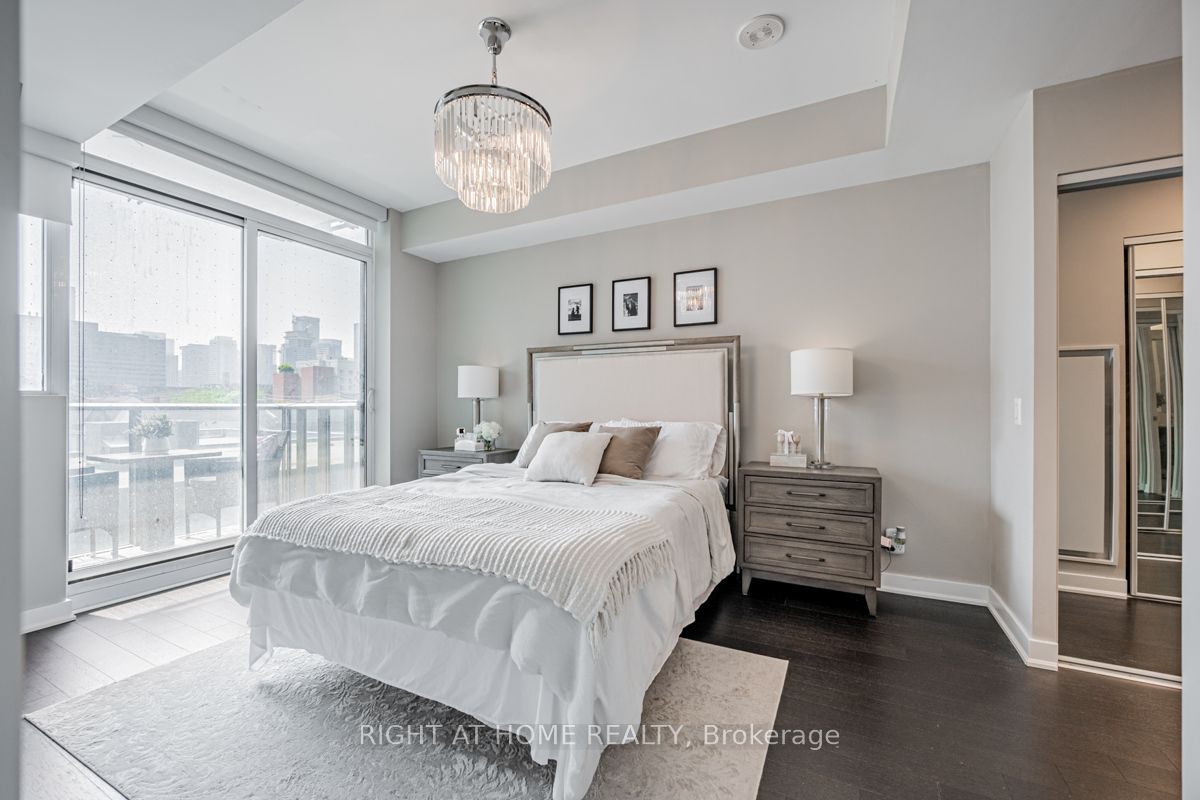 120 Parliament St 405