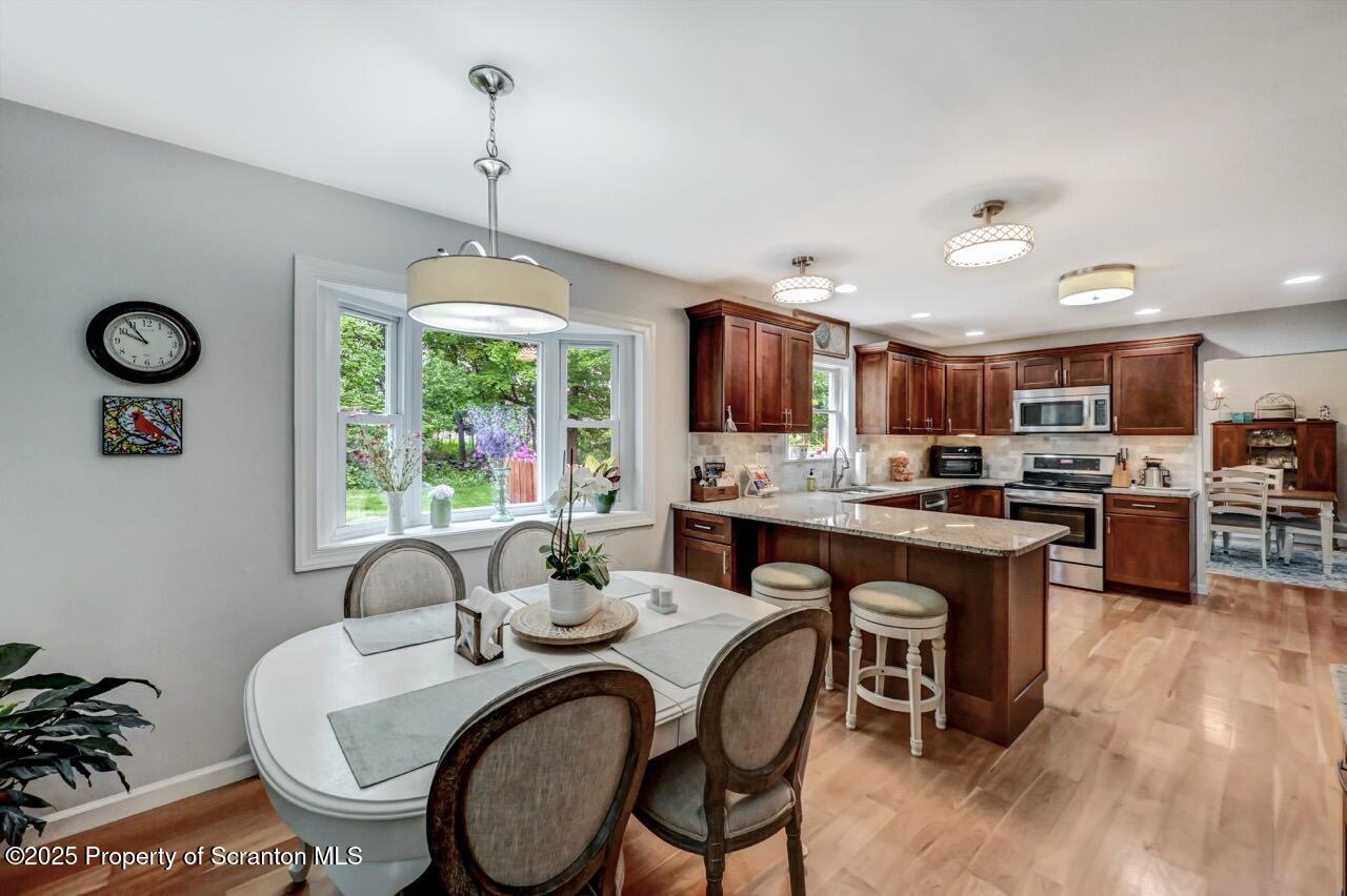 1001 Woodland Way