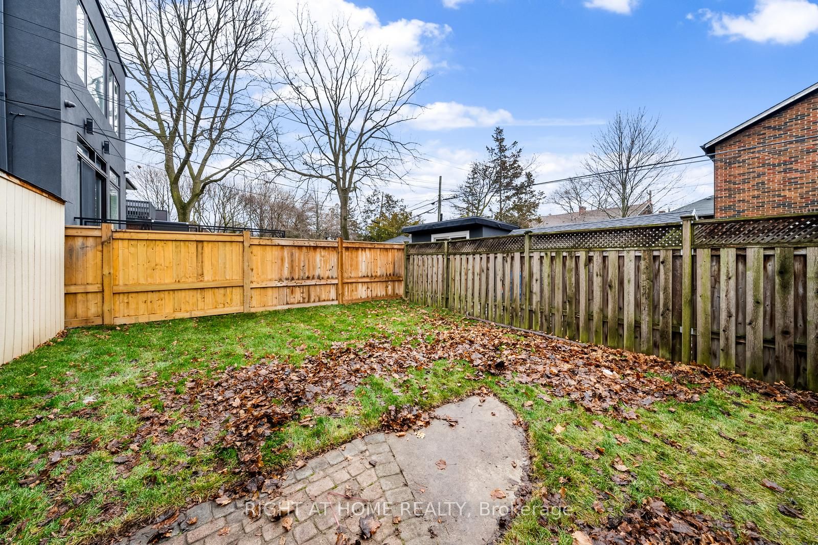 147 Forman Ave