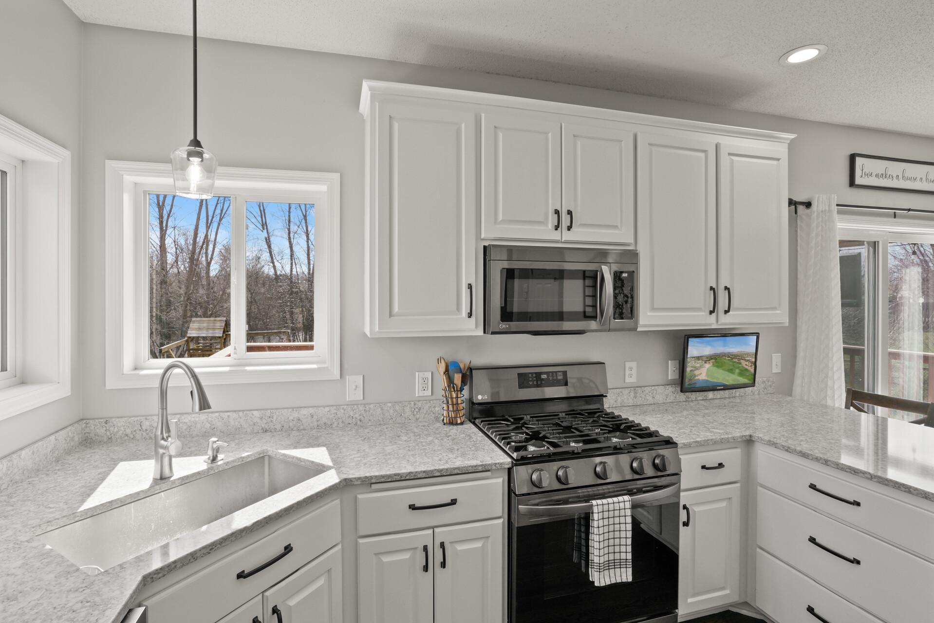 4967 Kaiser Avenue NE