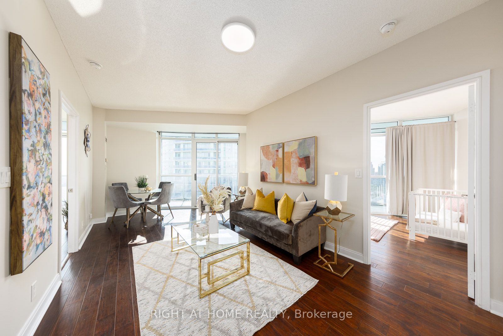 80 Absolute Ave 2706