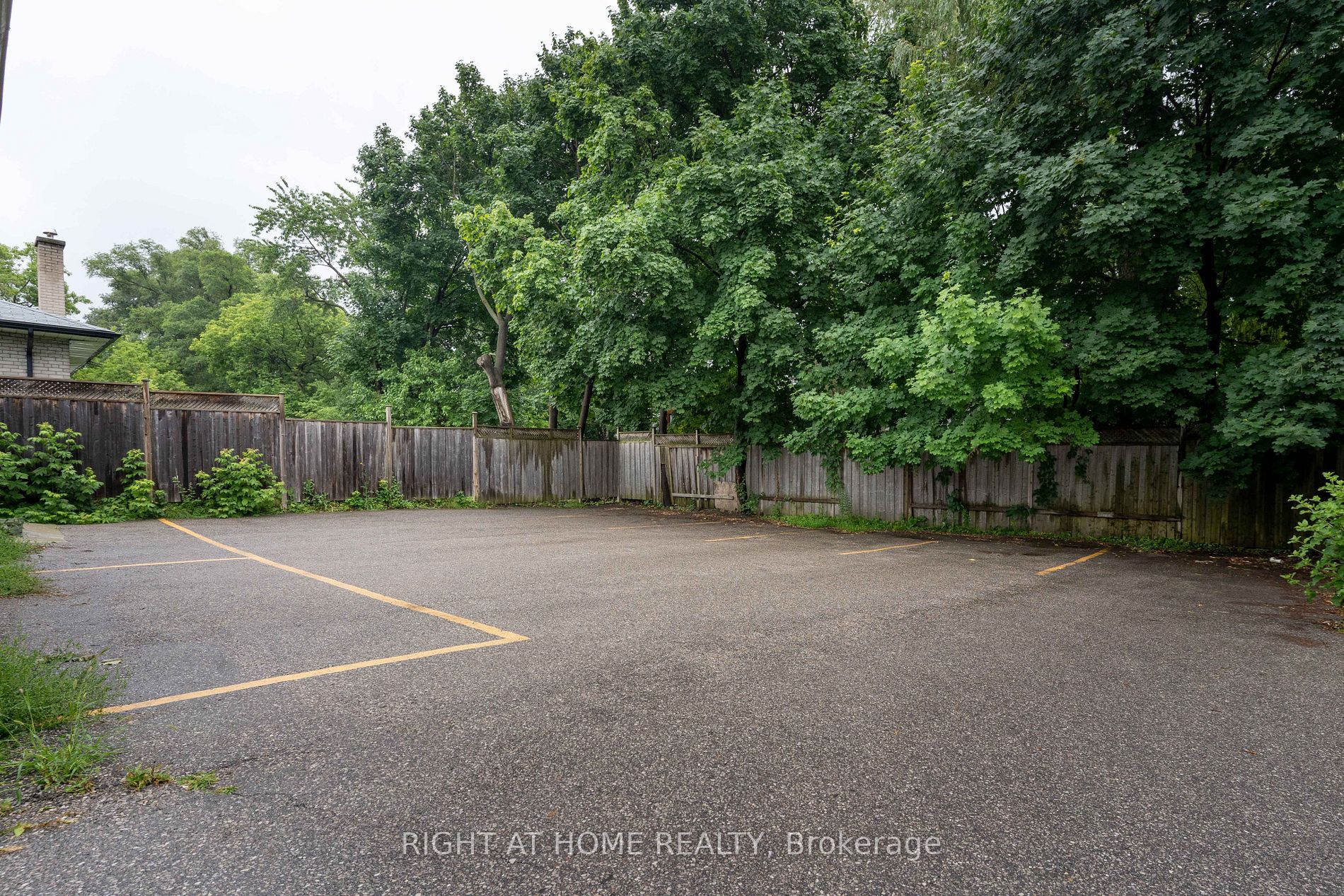 267 N Finch ave west