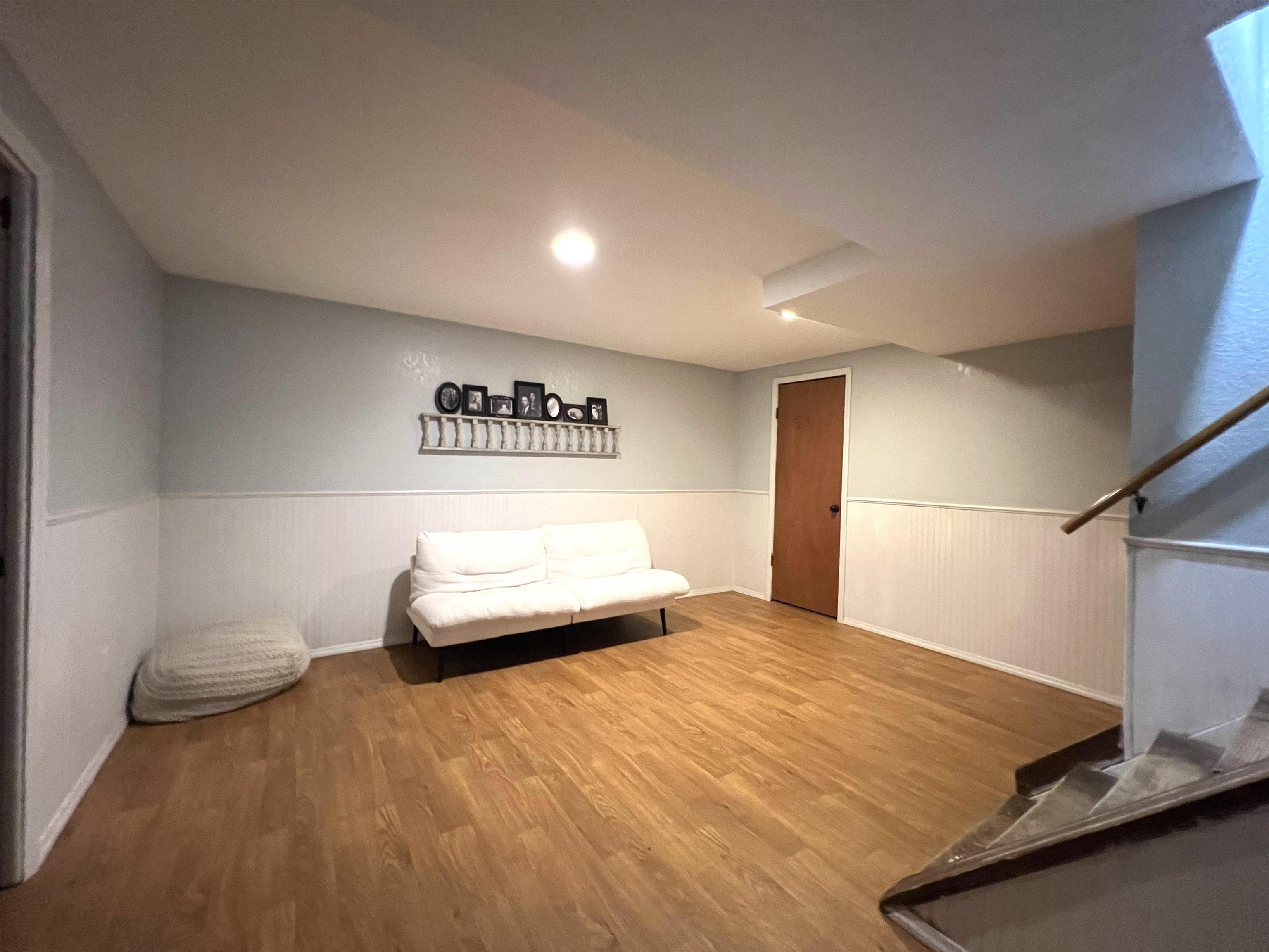 1825 N 9th