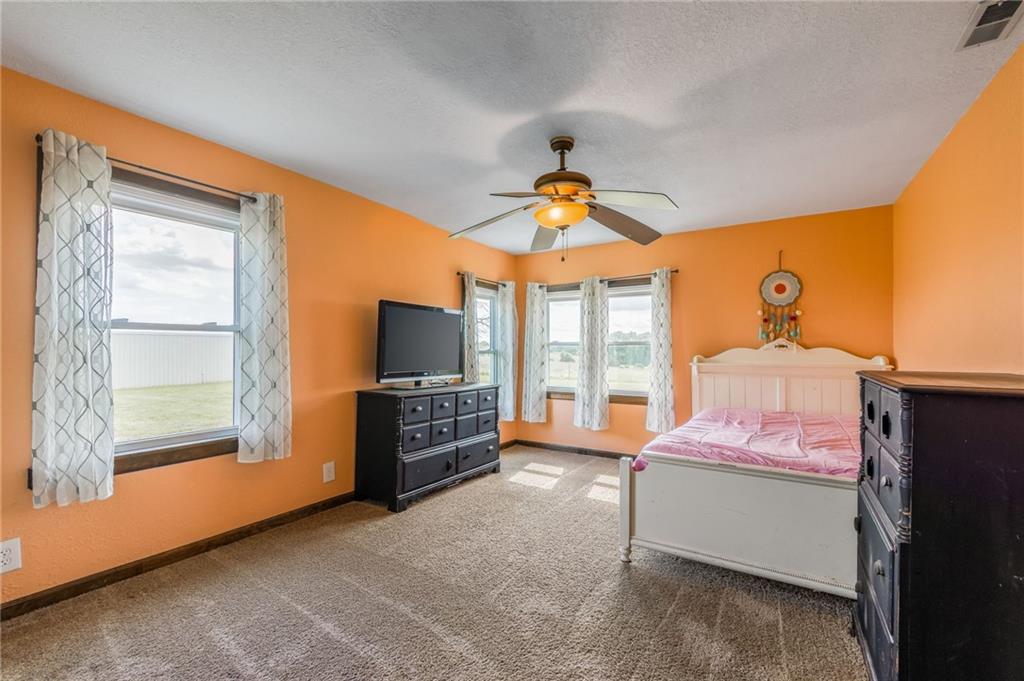 7226 E State Route F Highway