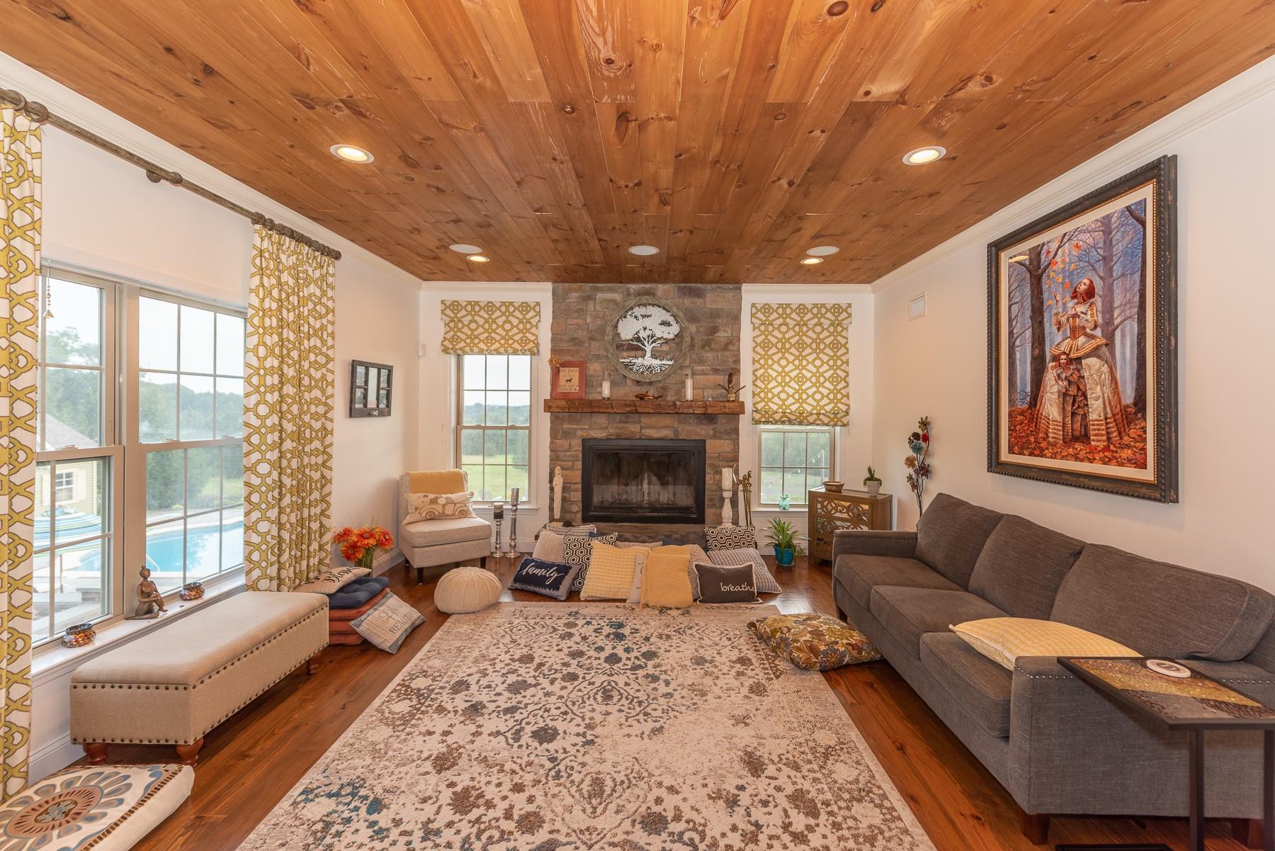 154 Hambletonian Road