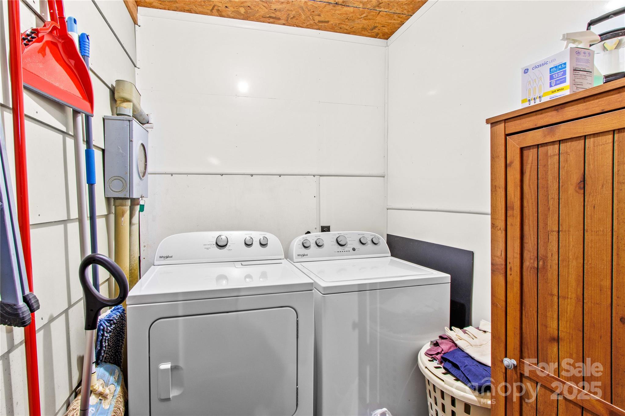 784 Whites Farm Road