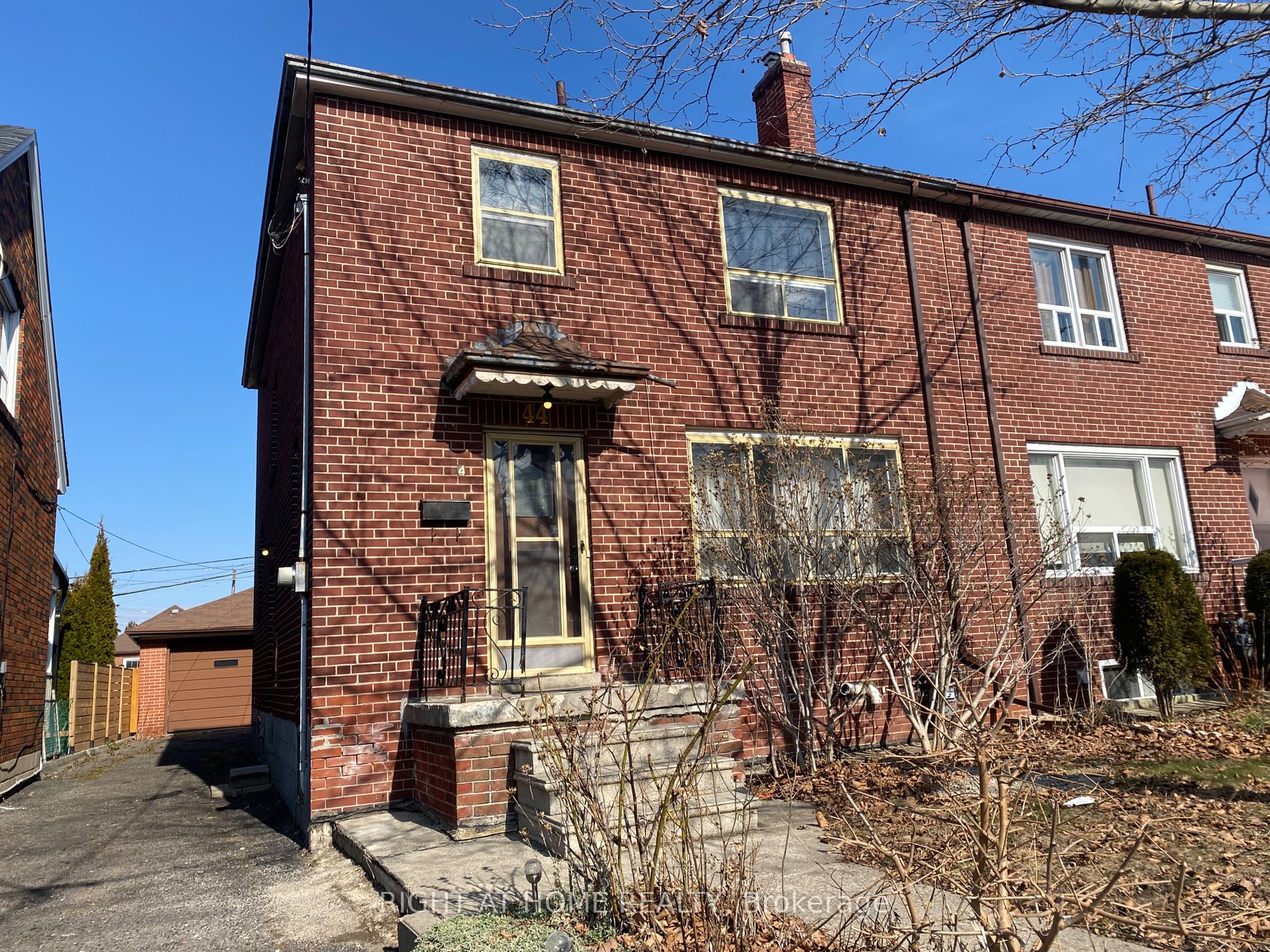 44 Lester Ave