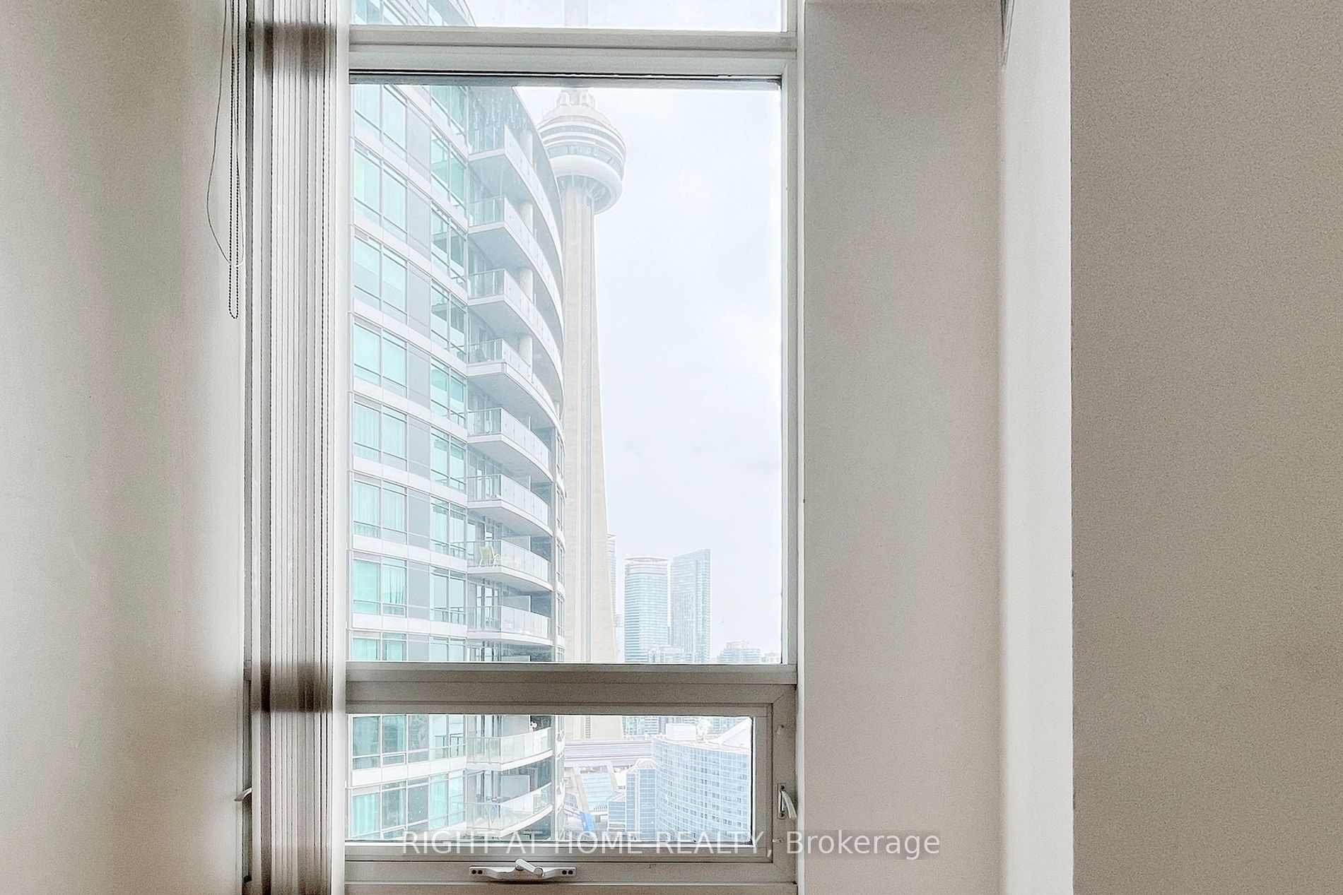 373 W Front St 2808