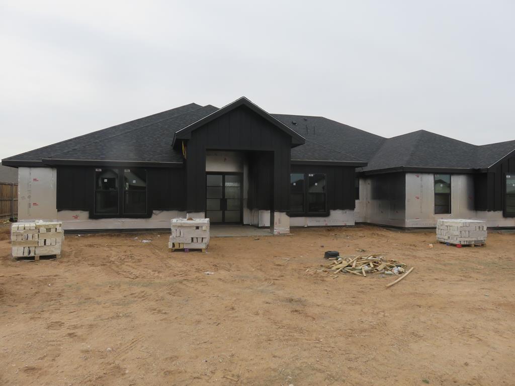 2026 5 BEDOOMS (2 BEDROOMS ARE ENSUITE ROOMS) 4 FULL BATHS 1/2 BATHSITTING ON 1/2 ACRE LOT IN A CLASSY SUBDIVISION, TILE THROUGHOUT, QUARTZ COUNTERTOPS, 2 CARRIER HVAC UNITS, PLANTATION SHUTTERS, WALK IN BUTLER PANTRY, TANKLESS WATER HEATER, GAS LOG FIREPLACE, SIDE ENTRY 3 CAR GARAGE, ESTIMATED COMPLETION DATE 6/2026   PLENTY OF TIME FOR BUYER PERSONAL SELECTIONS.